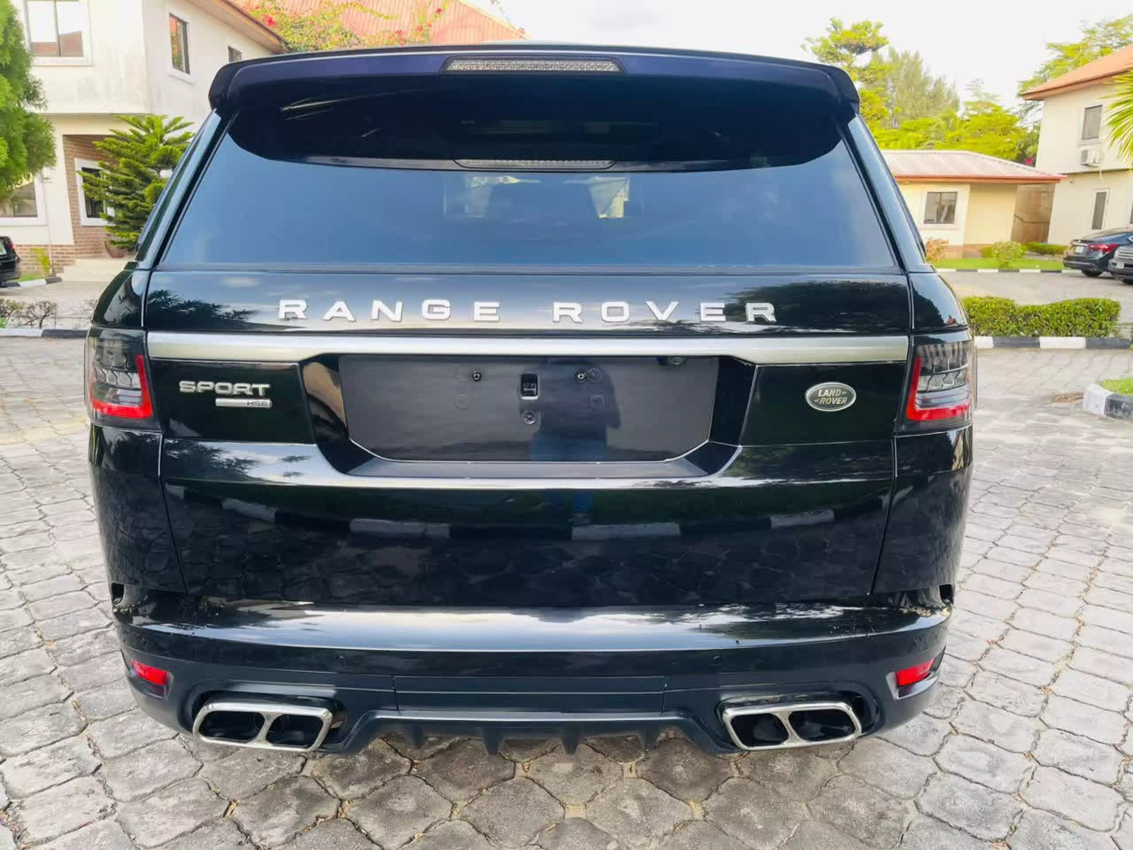 Land Rover Range Rover Sport   - 2015