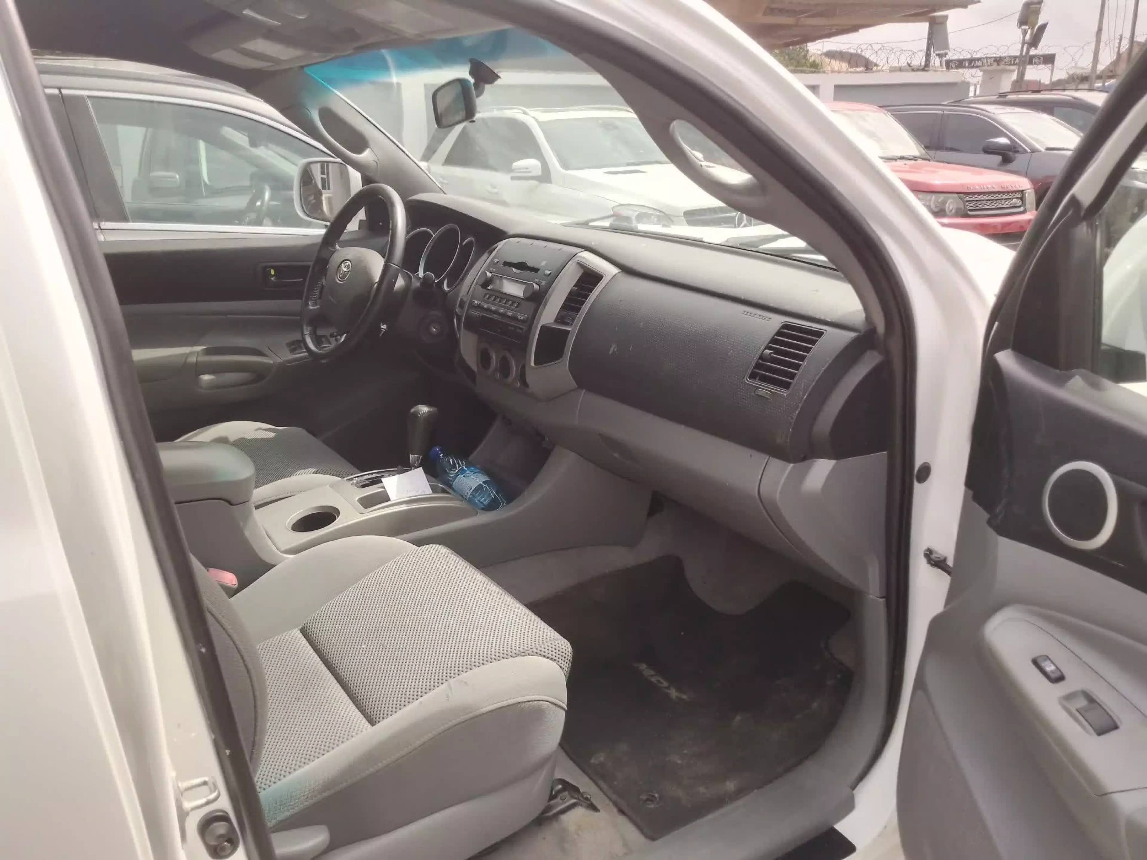 Toyota Tacoma   - 2008