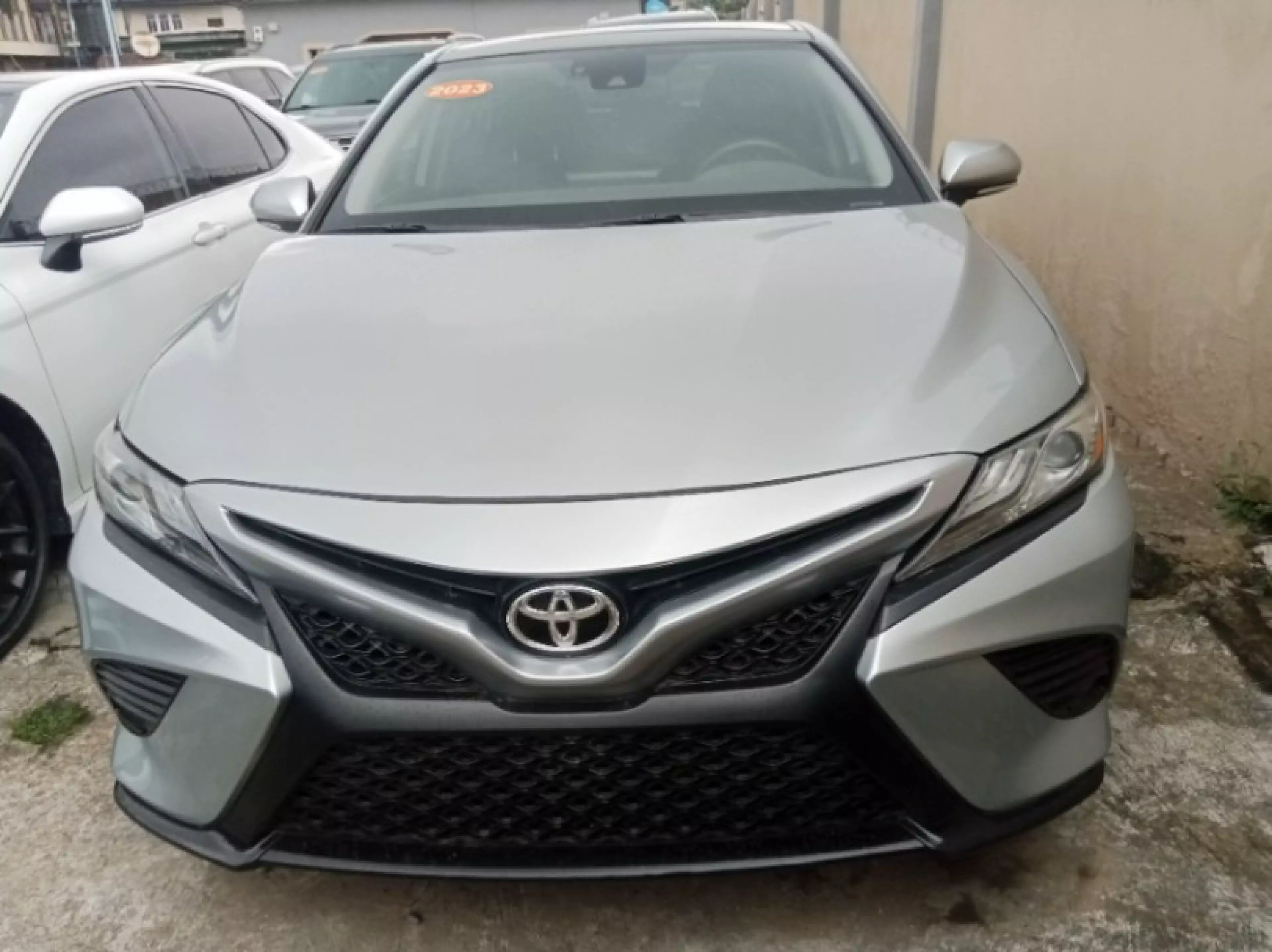 Toyota Camry - 2023