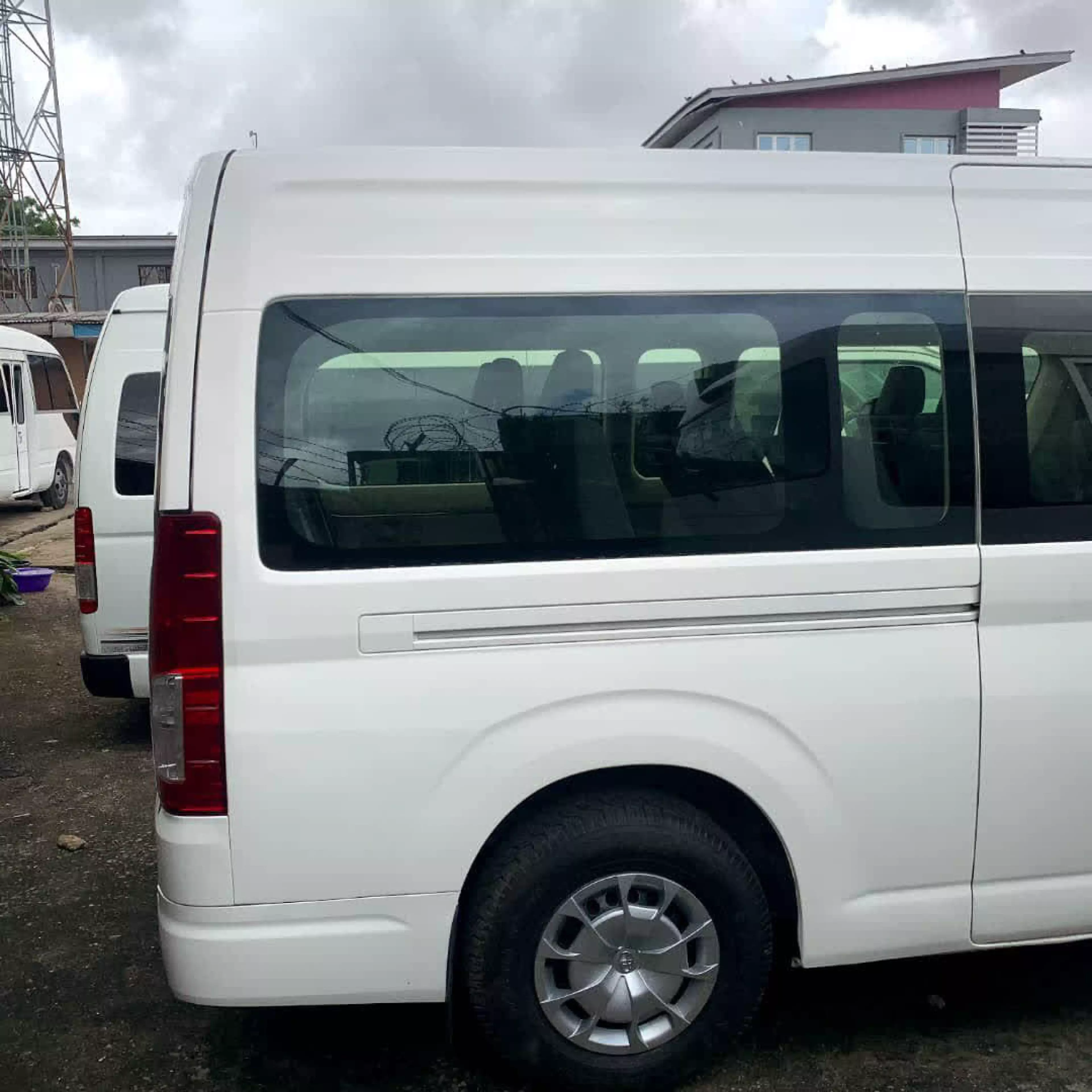 Toyota Hiace   - 2020