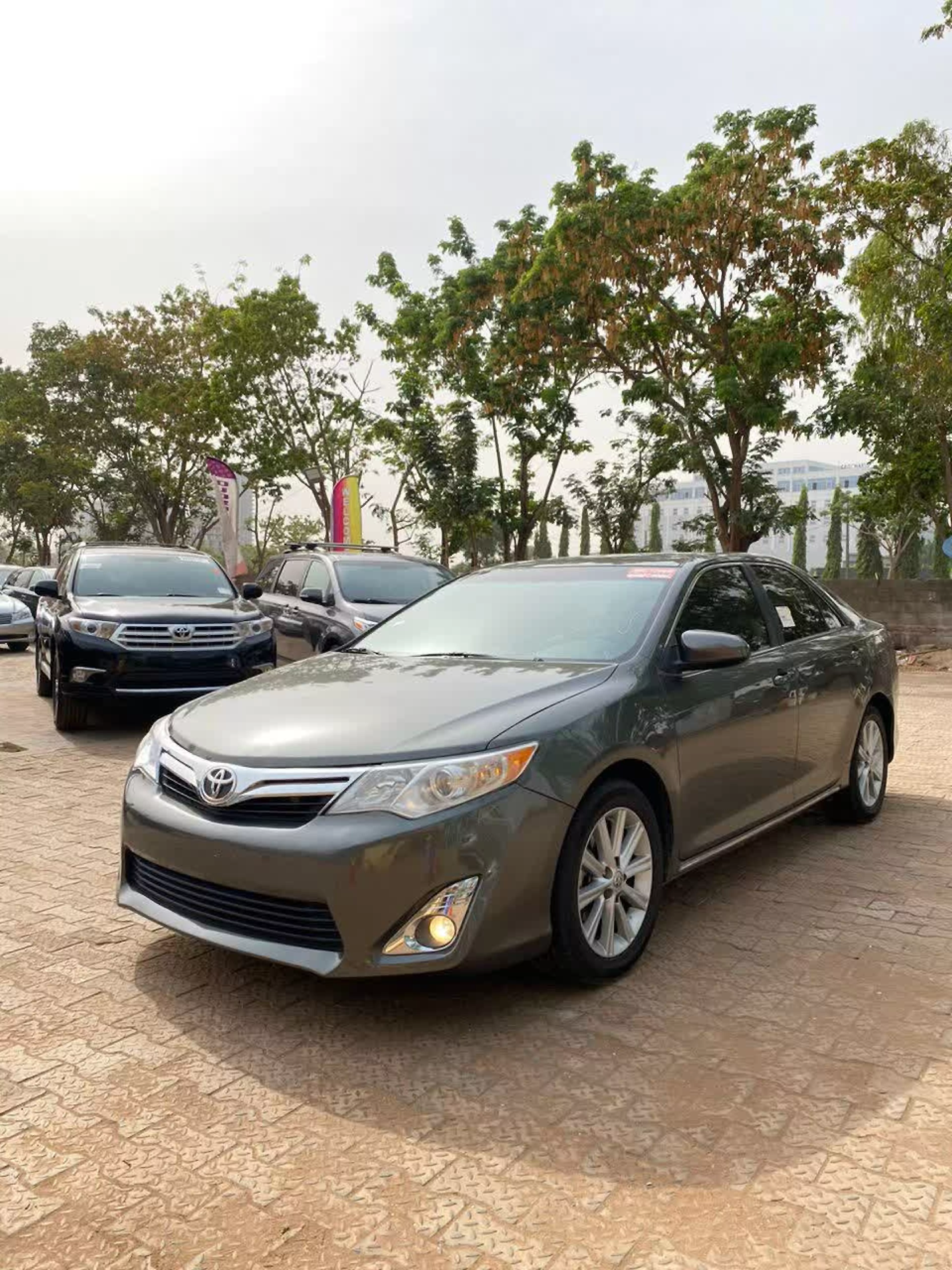 Toyota Camry - 2012