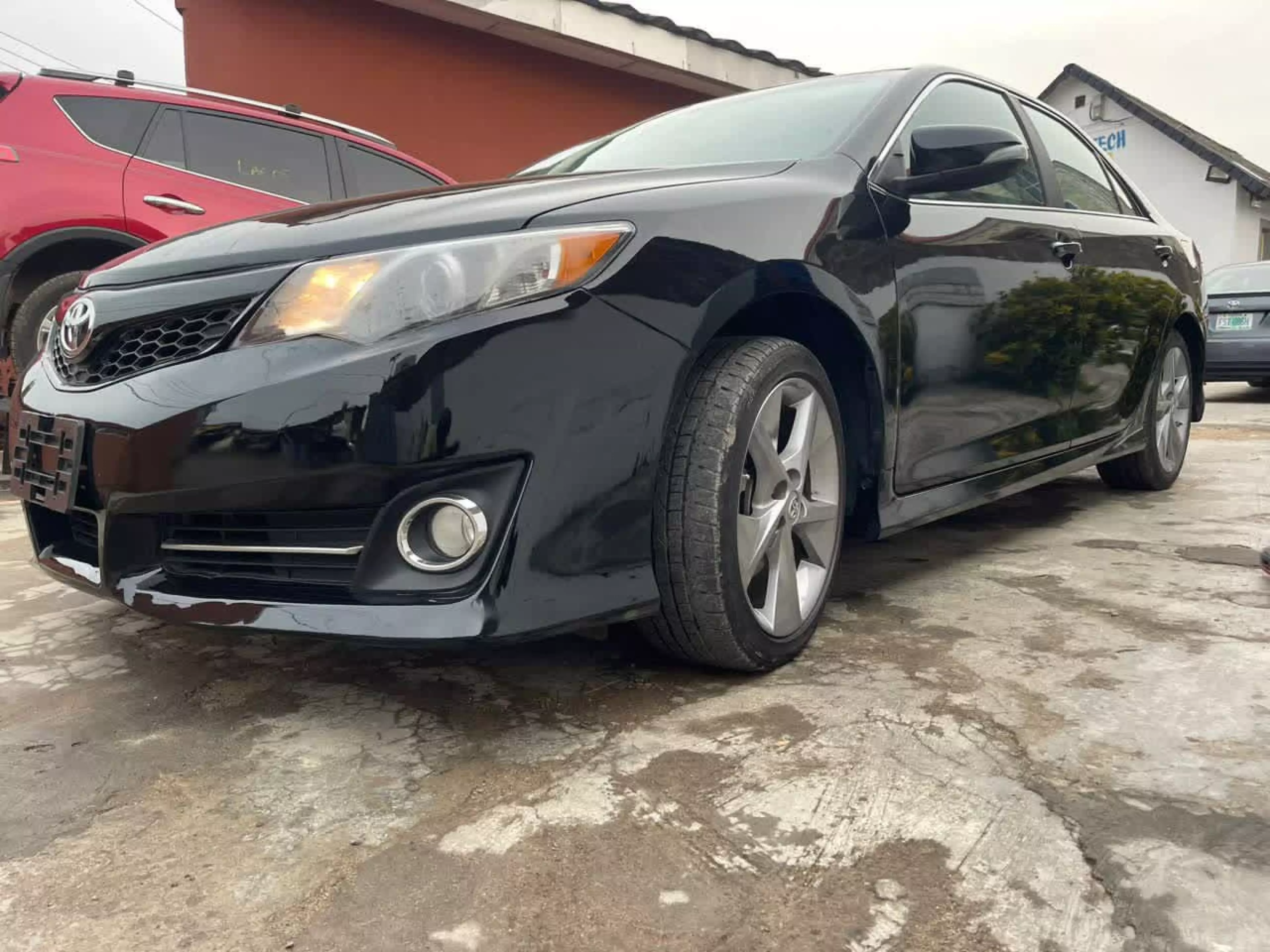 Toyota Camry - 2014