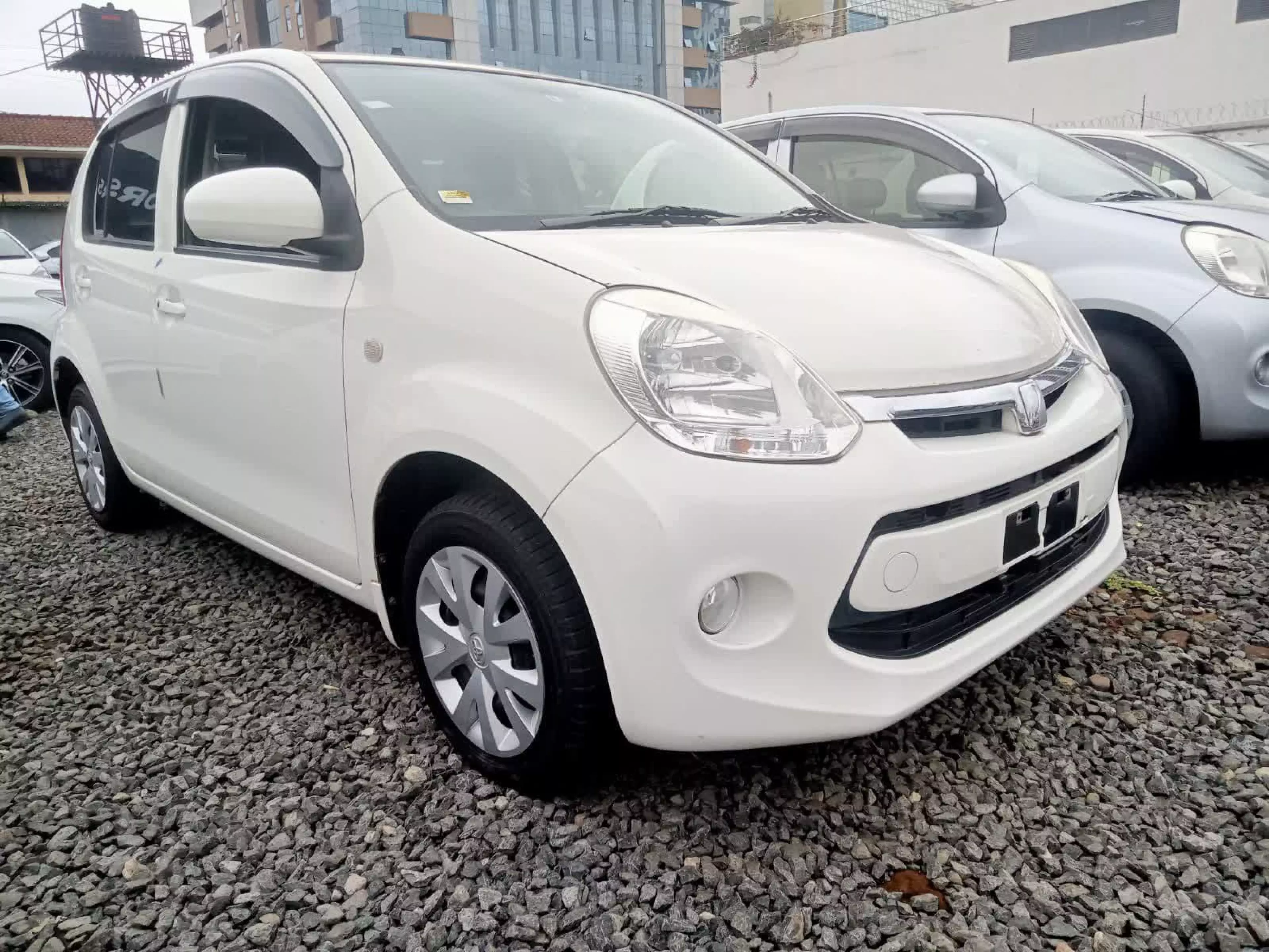 Toyota Passo - 2016