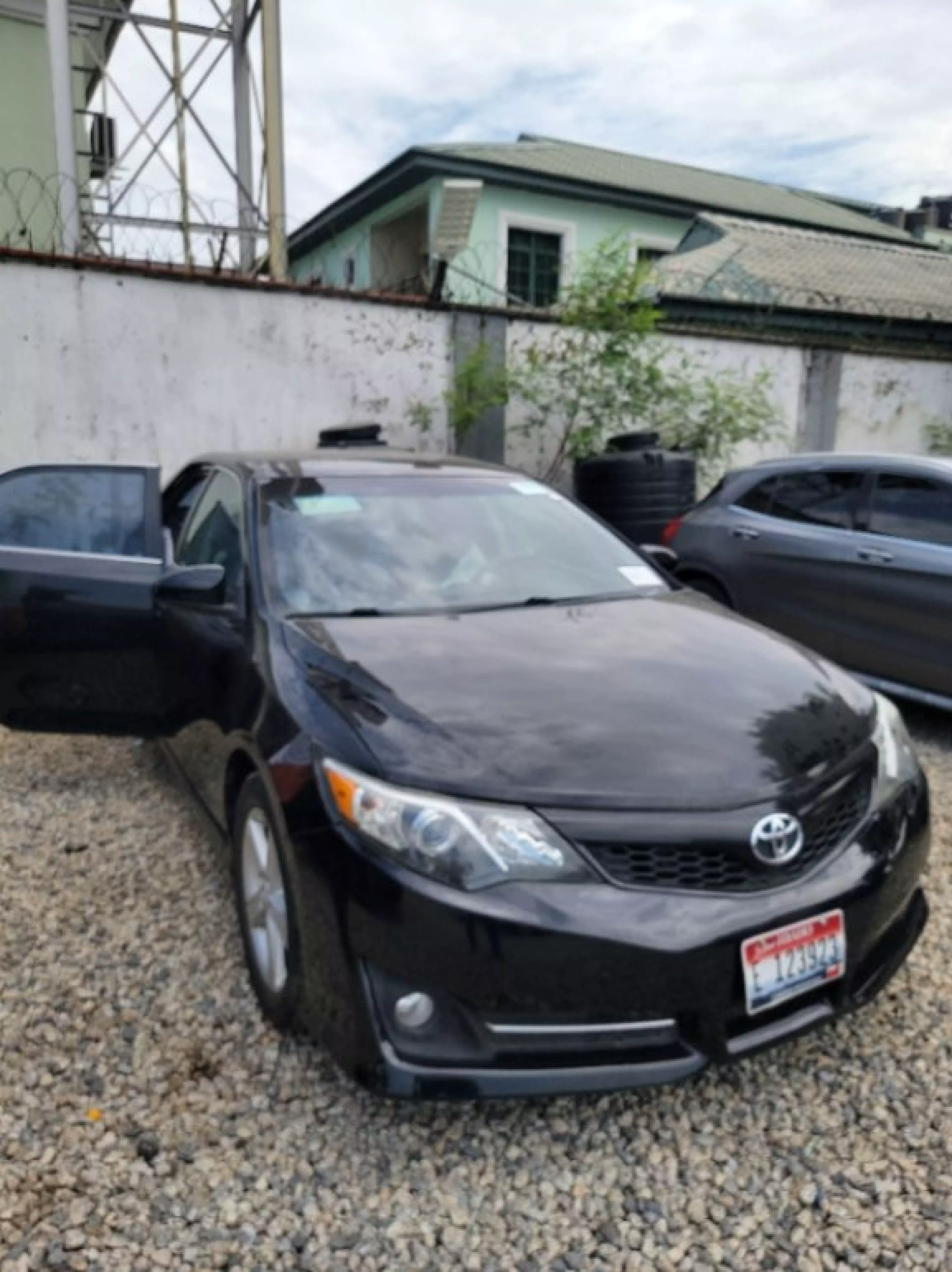 Toyota Camry - 2014