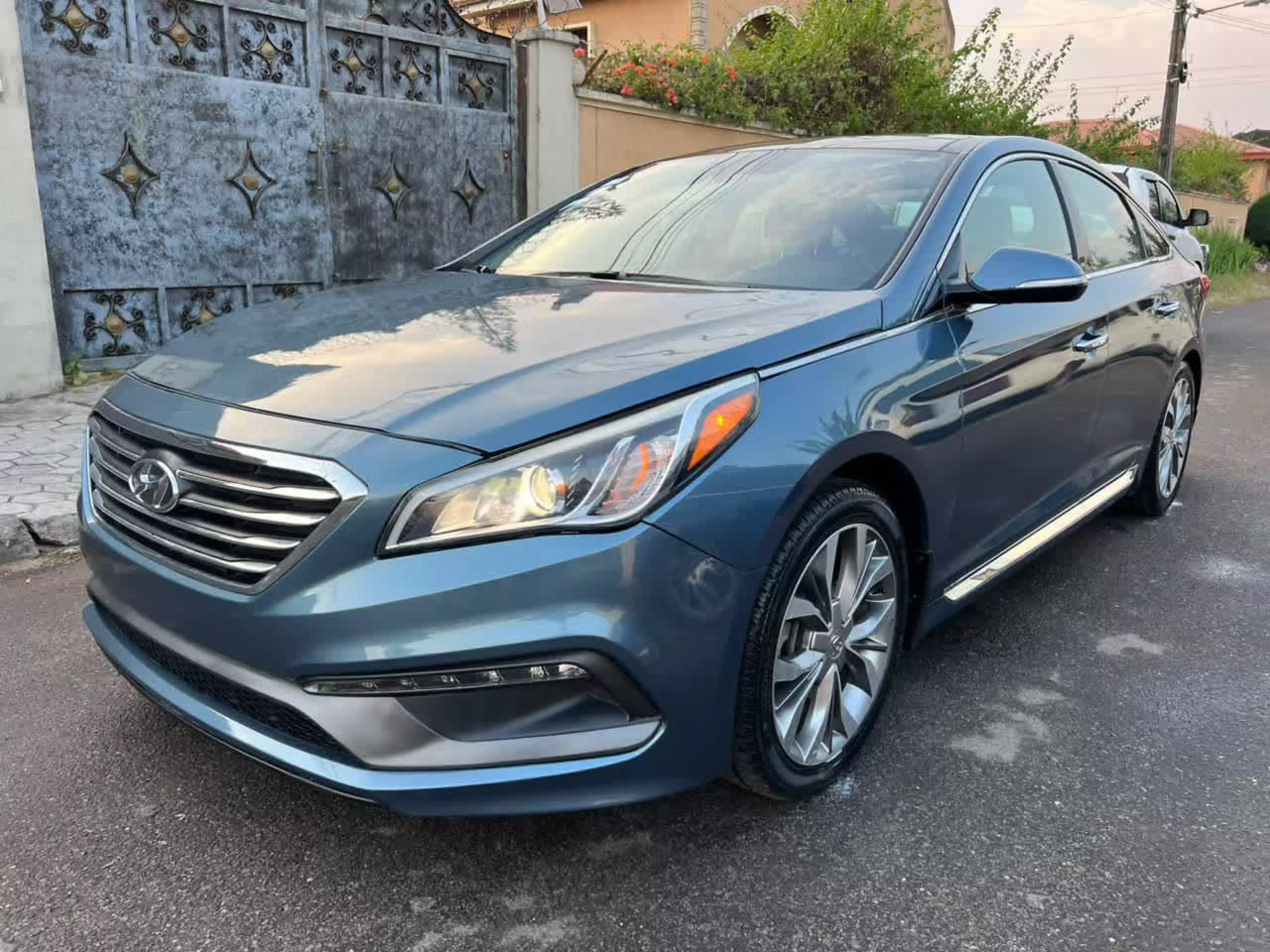 Hyundai Sonata - 2015