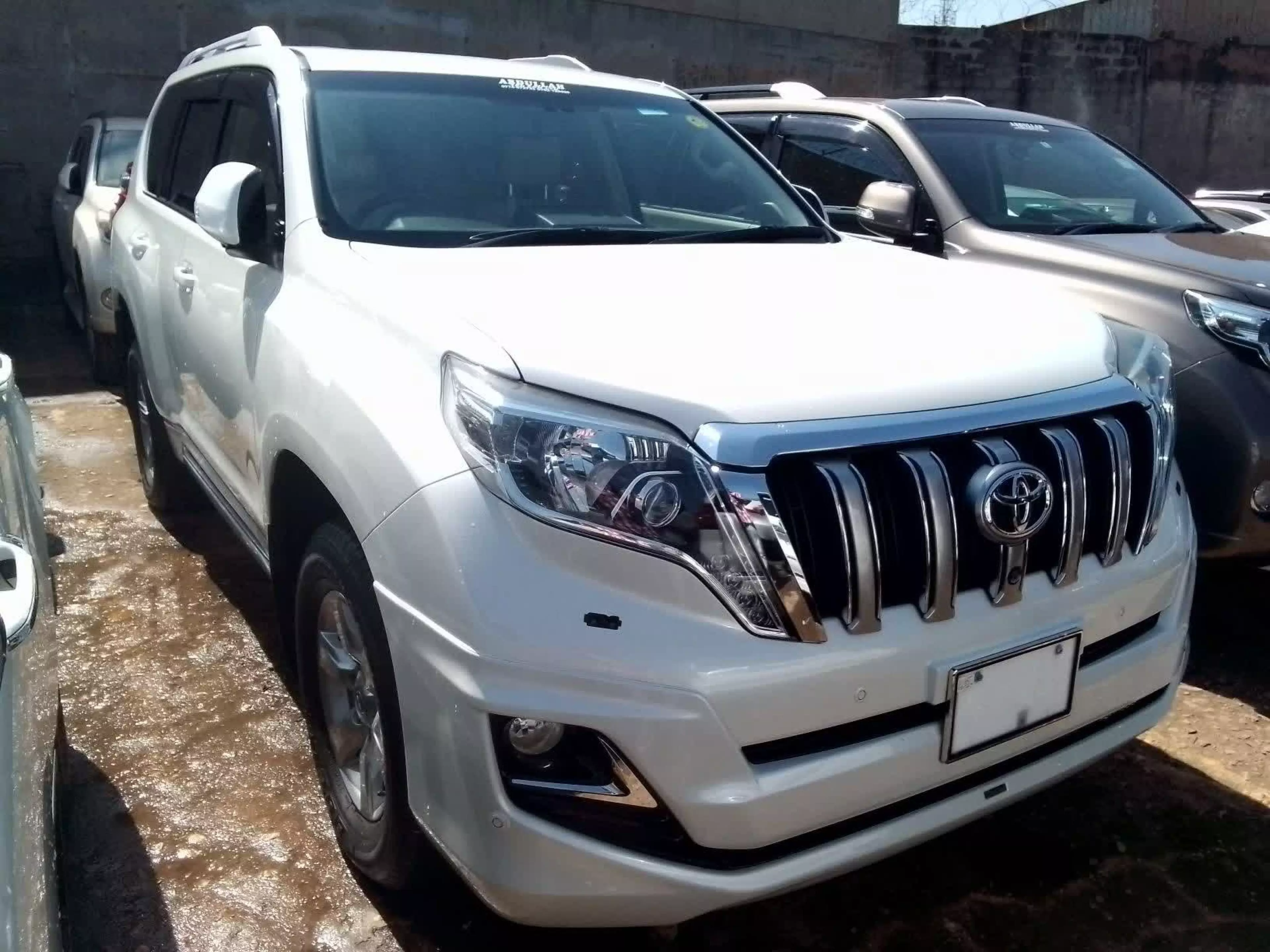 Toyota Landcruiser Prado - 2016