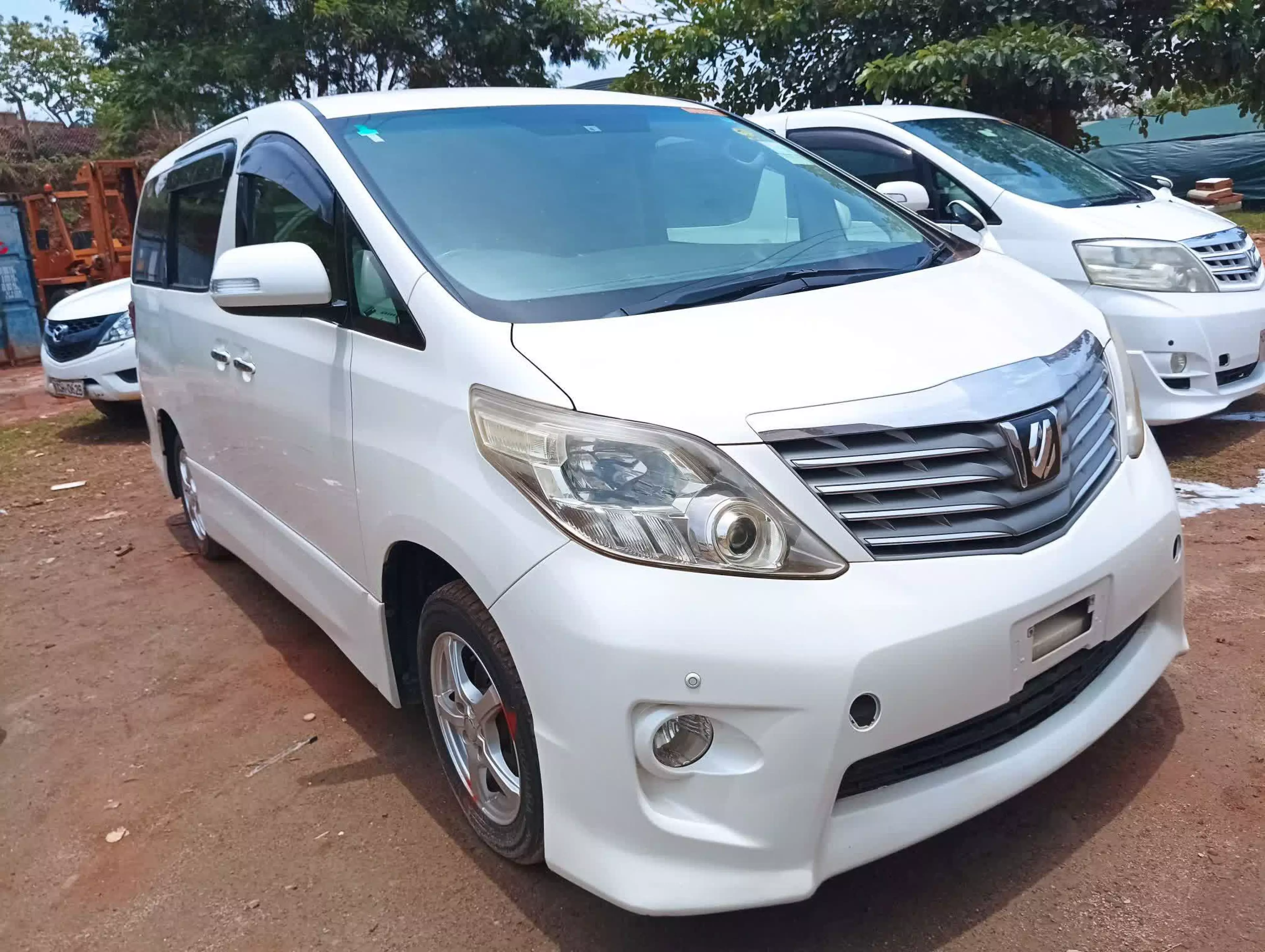 Toyota Alphard - 2008