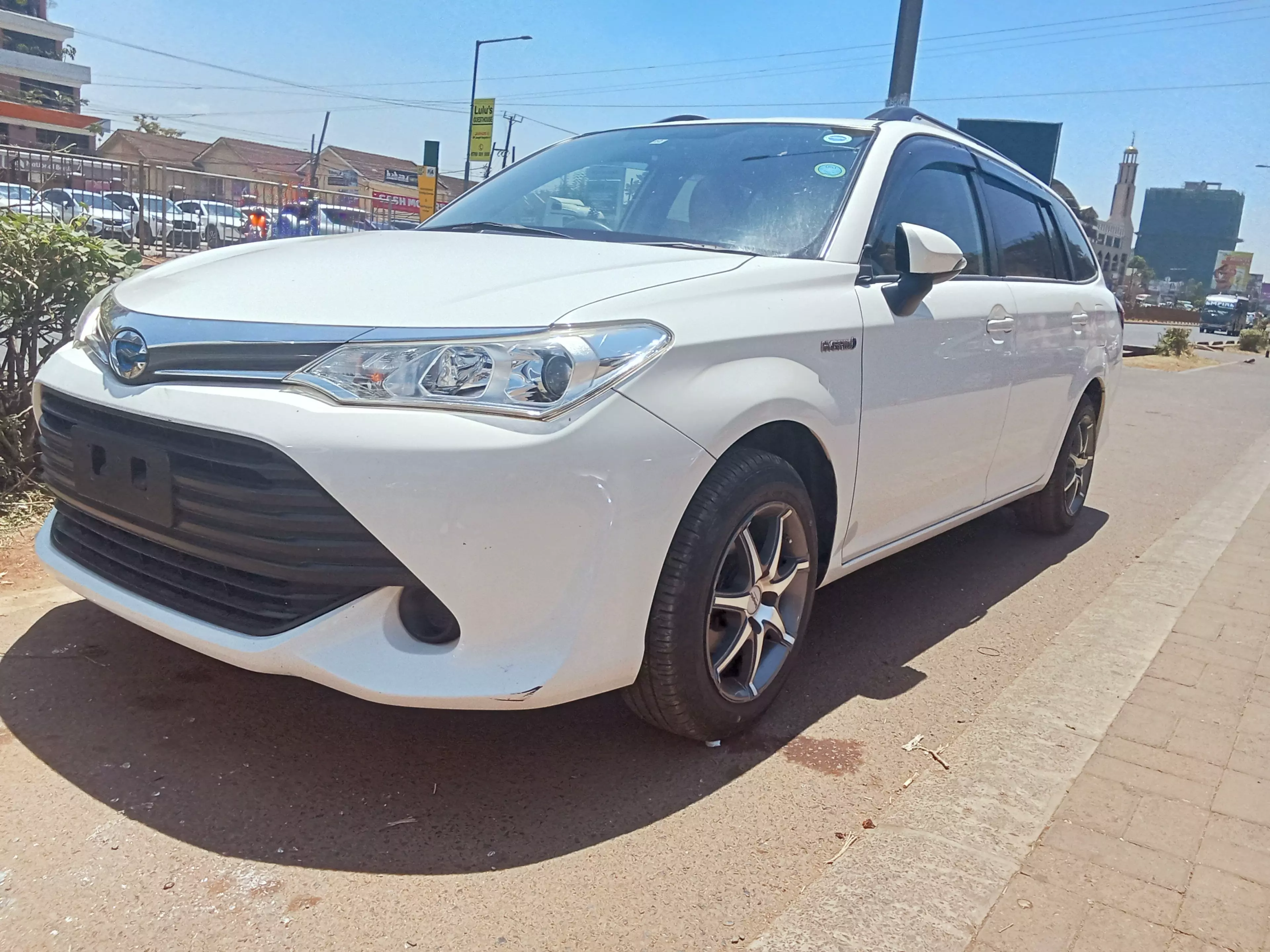 Toyota Fielder    - 2016