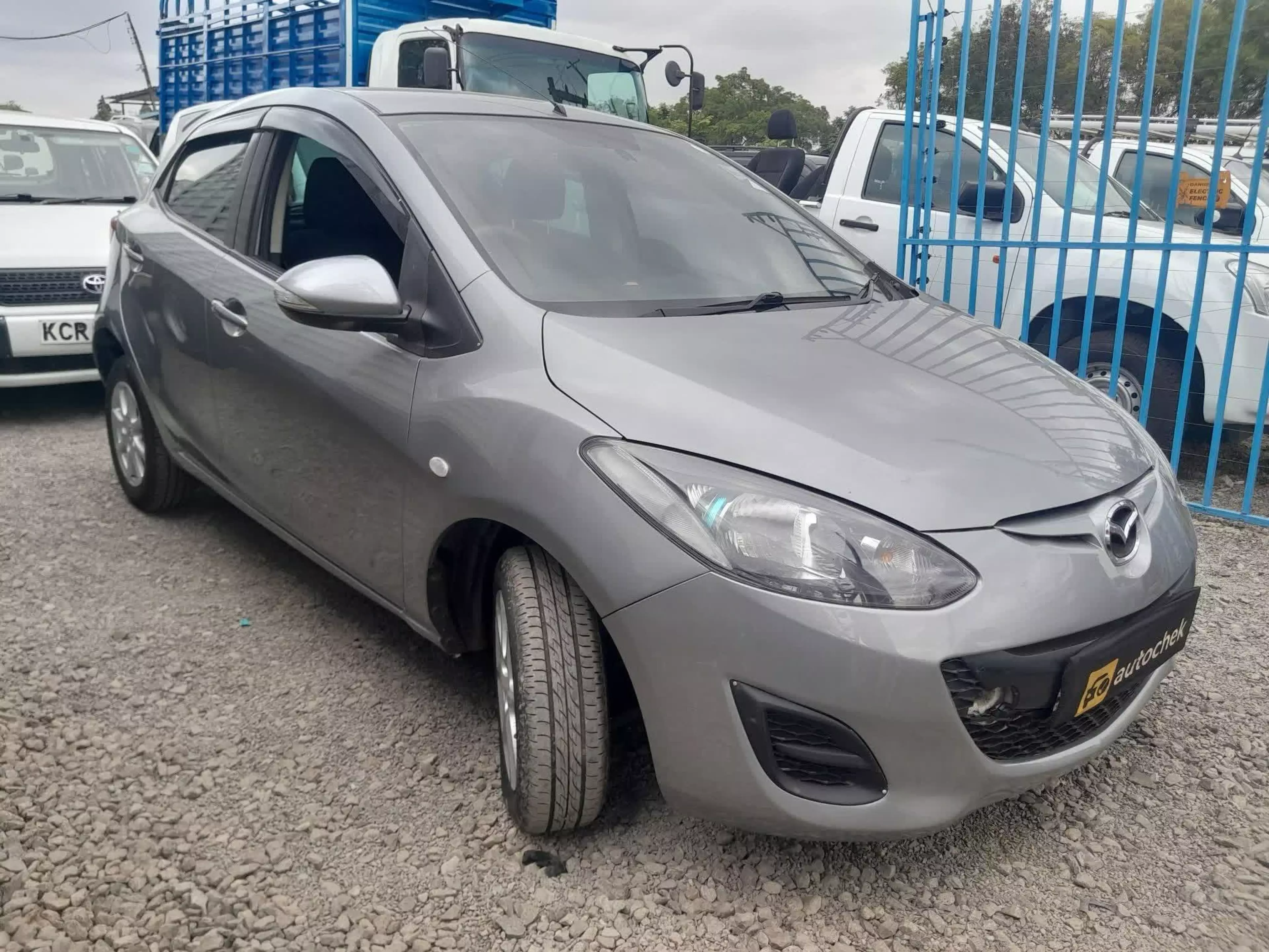 Mazda Demio - 2012