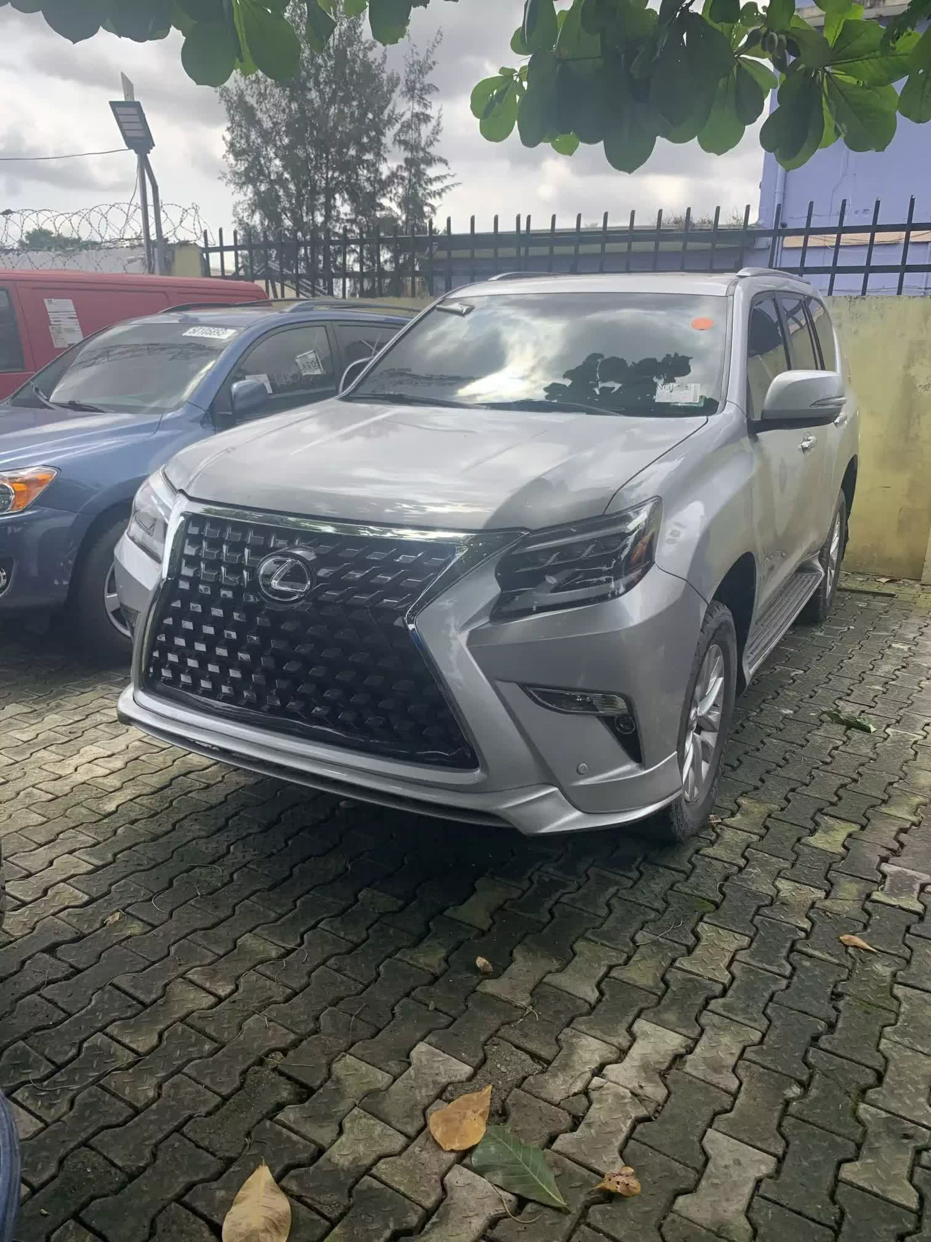 Lexus GX 460 - 2011