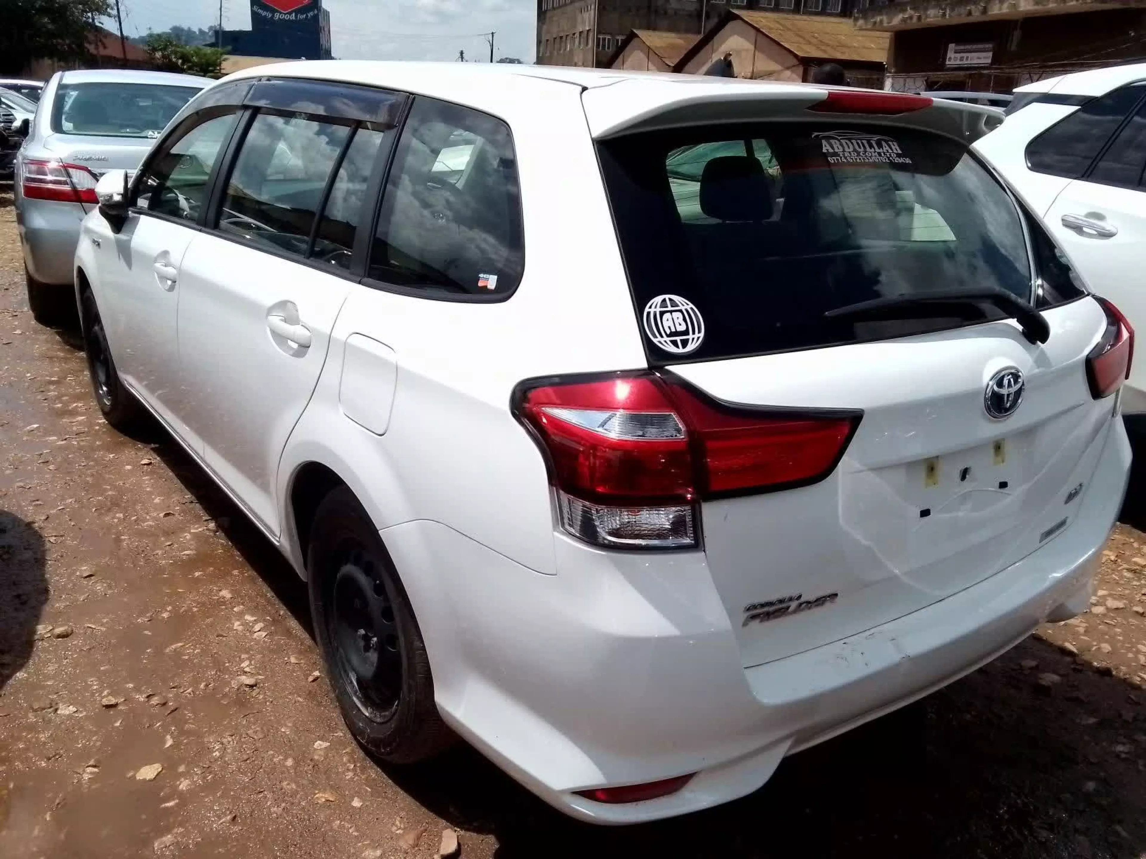 Toyota Fielder hybrid  - 2014