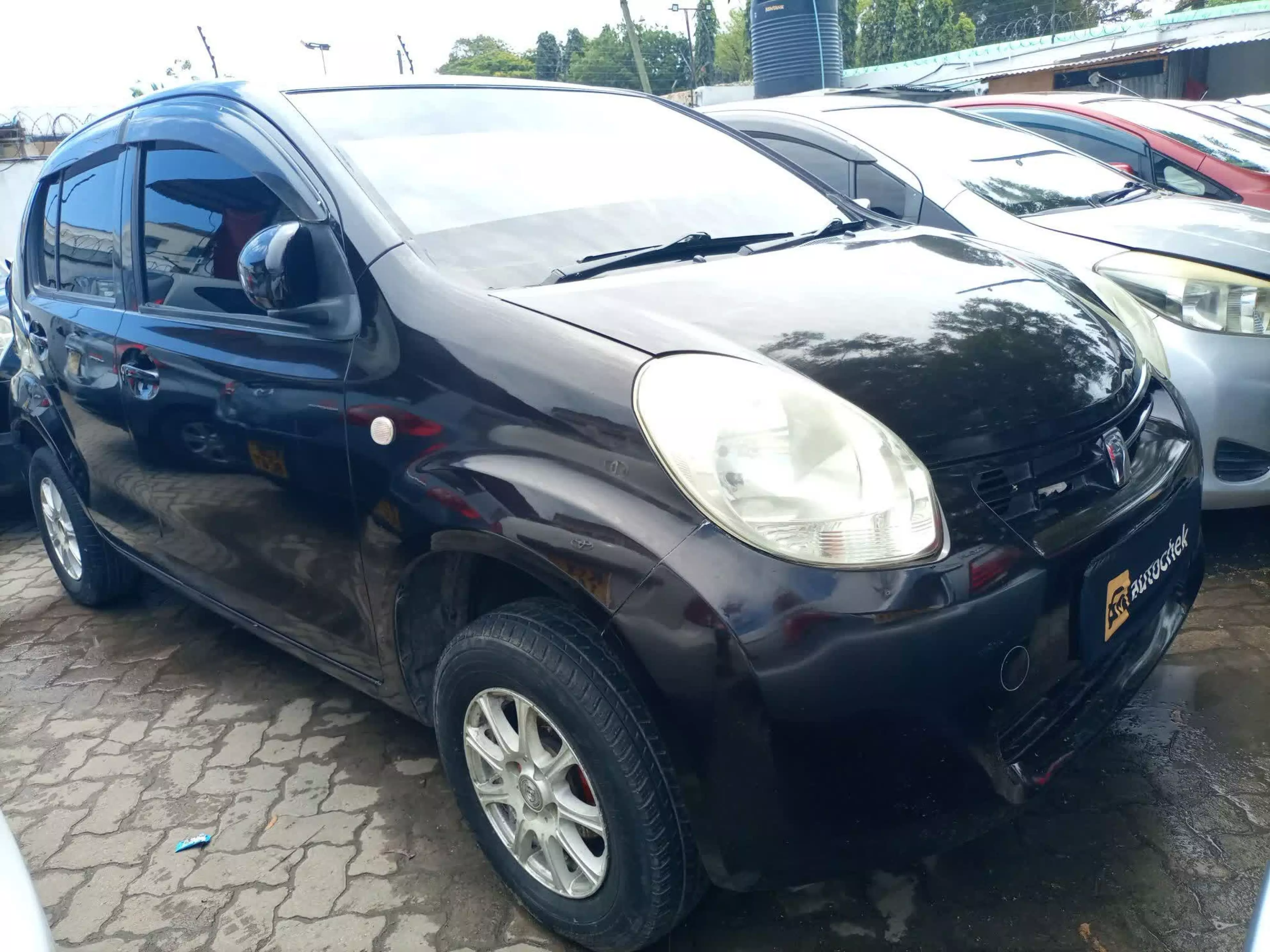 Toyota Passo - 2012