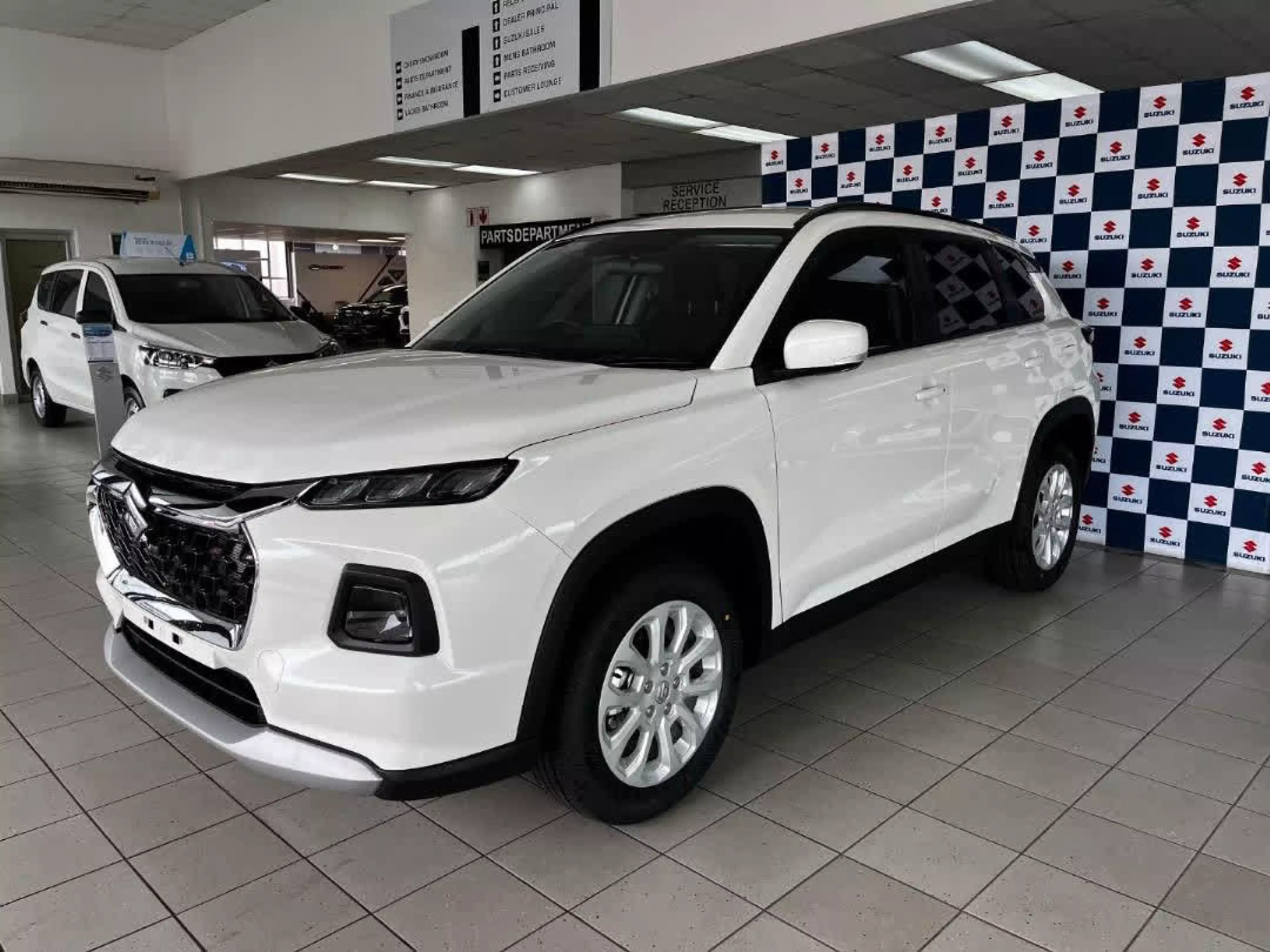SUZUKI Grand Vitara   - 2024