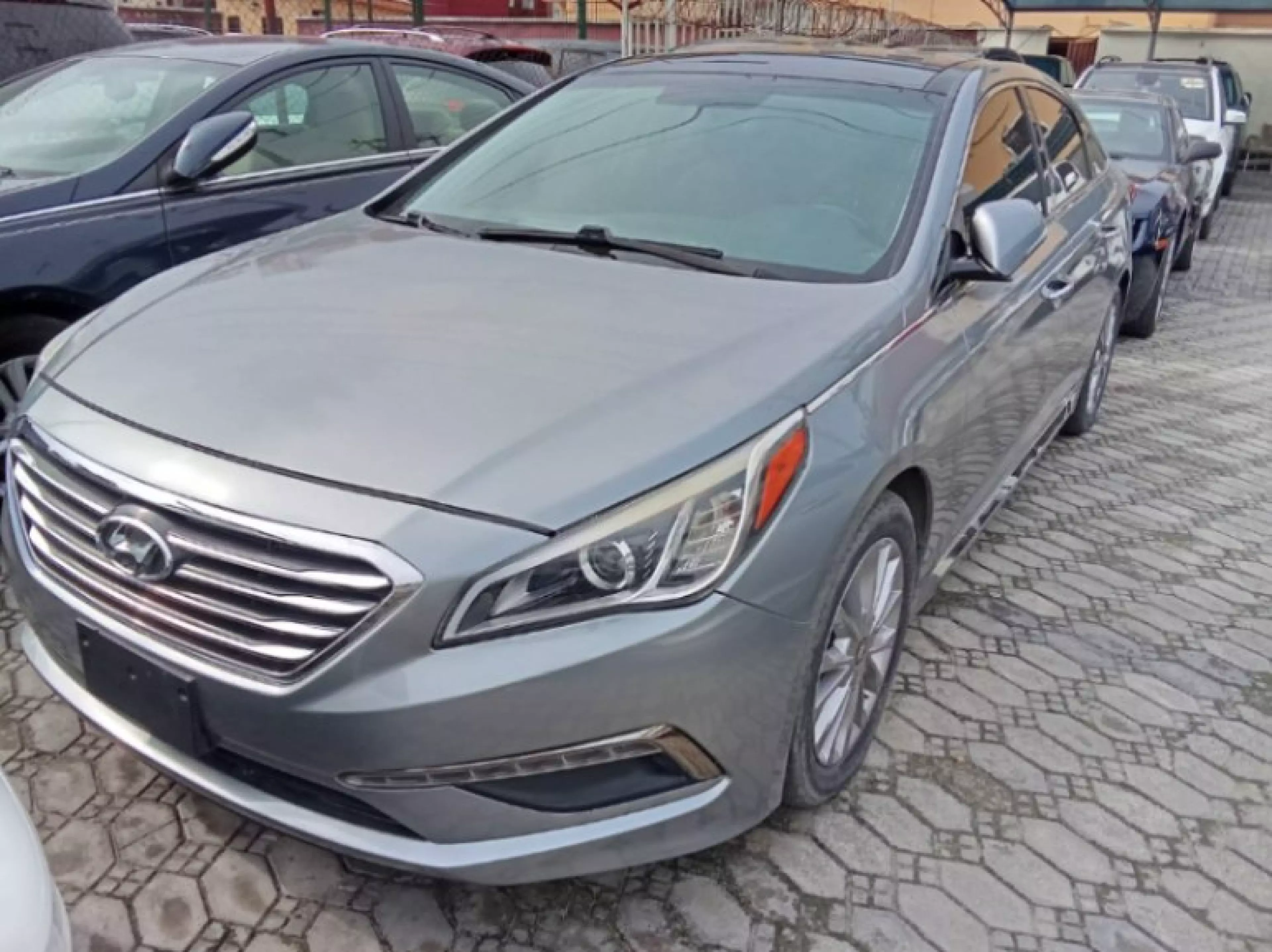 Hyundai Sonata - 2015