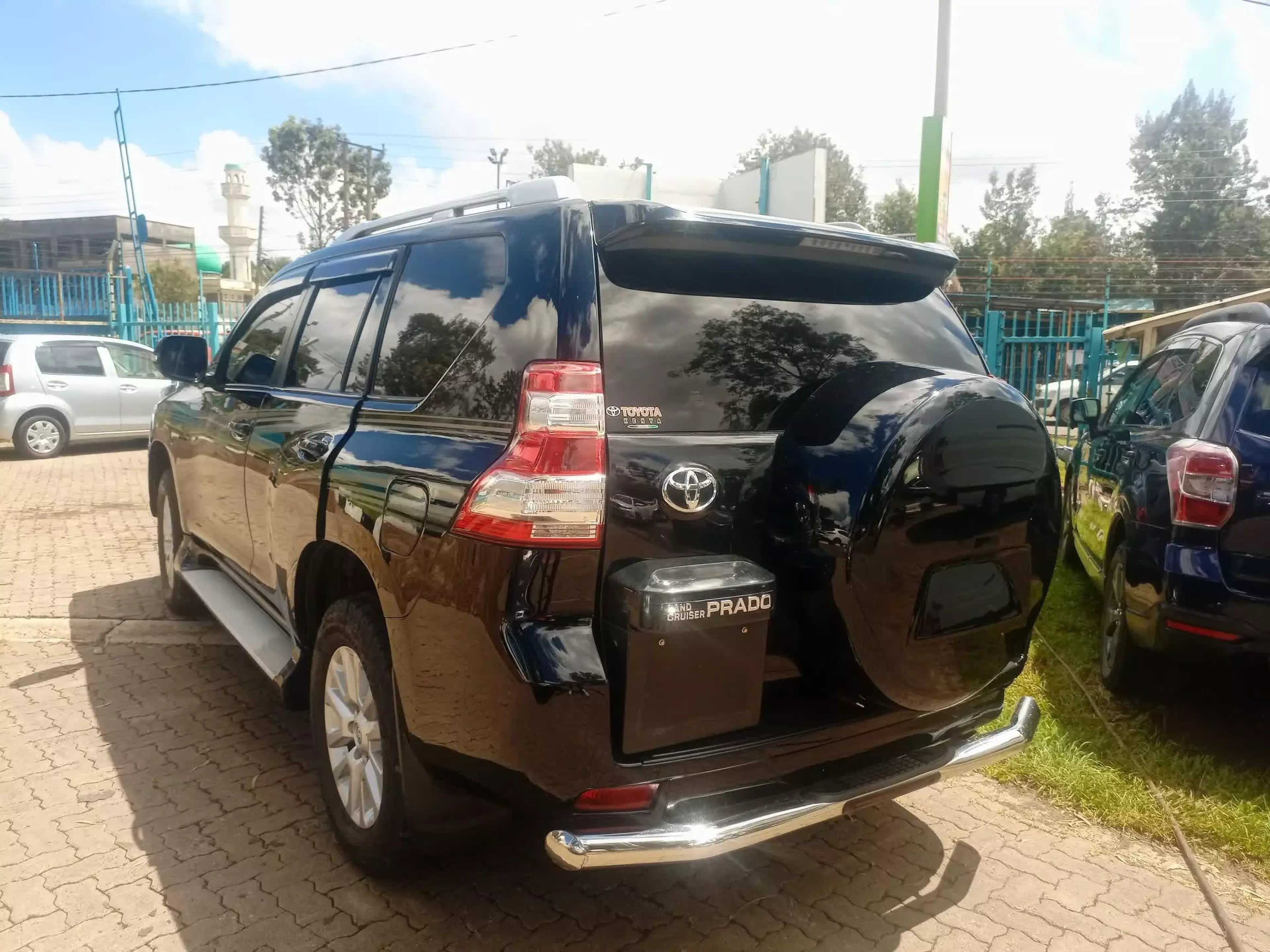 Toyota Landcruiser Prado   - 2015