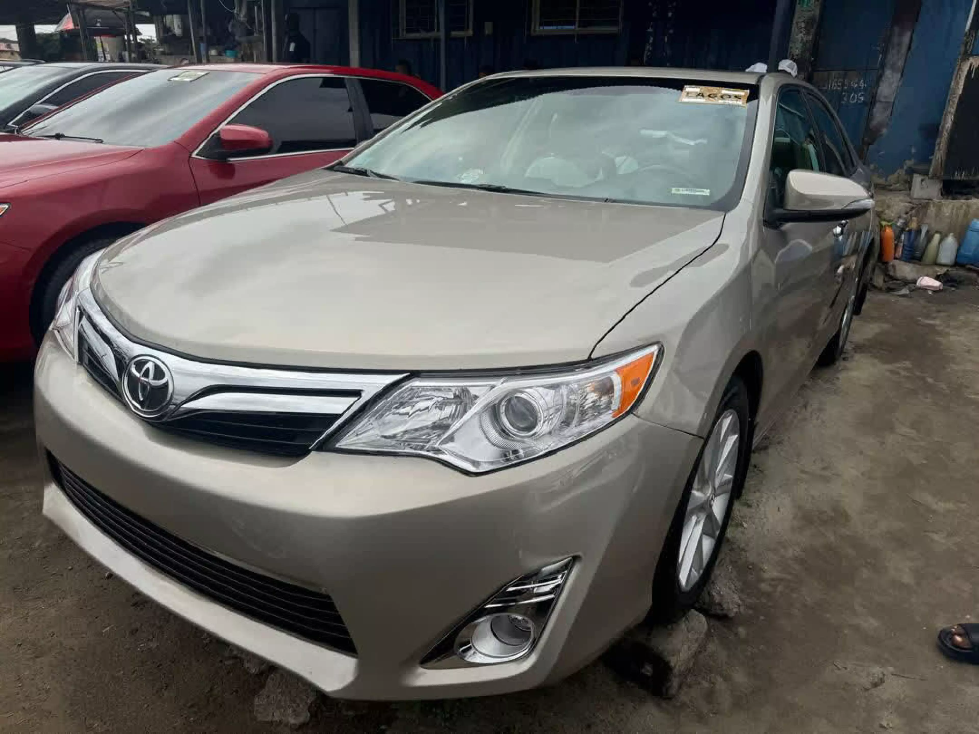 Toyota Camry   - 2013