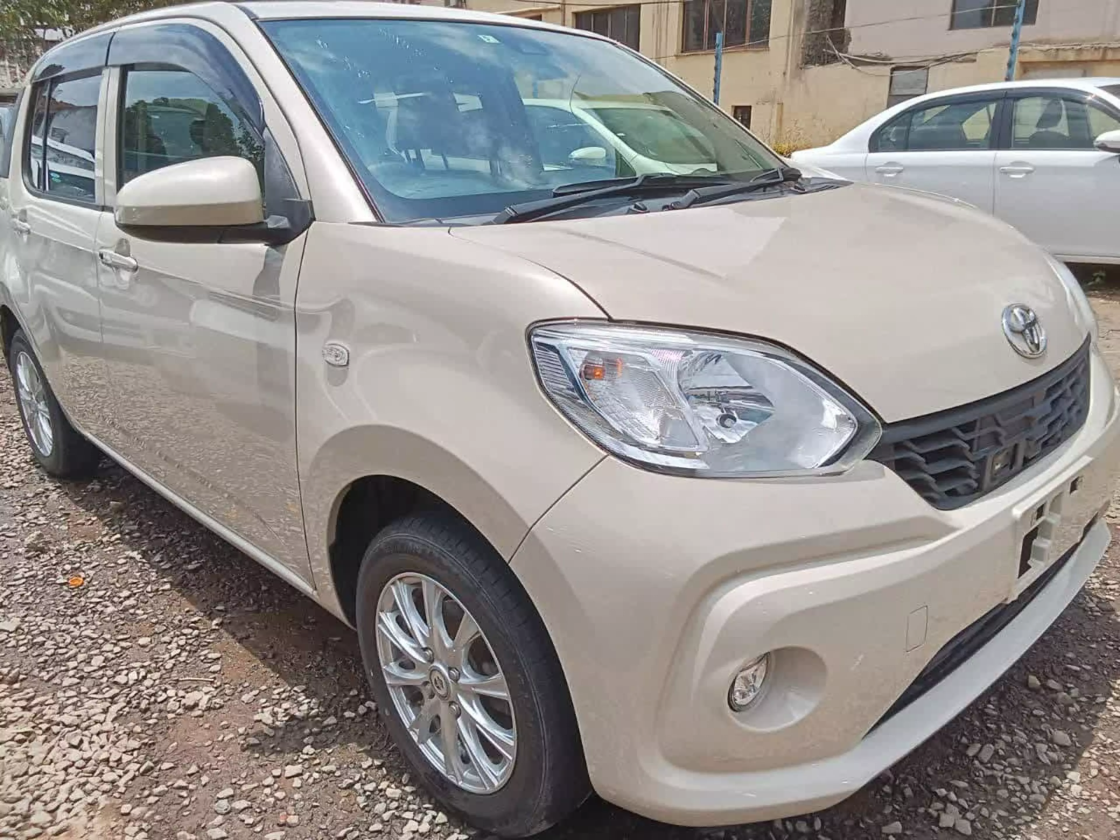 Toyota Passo - 2016