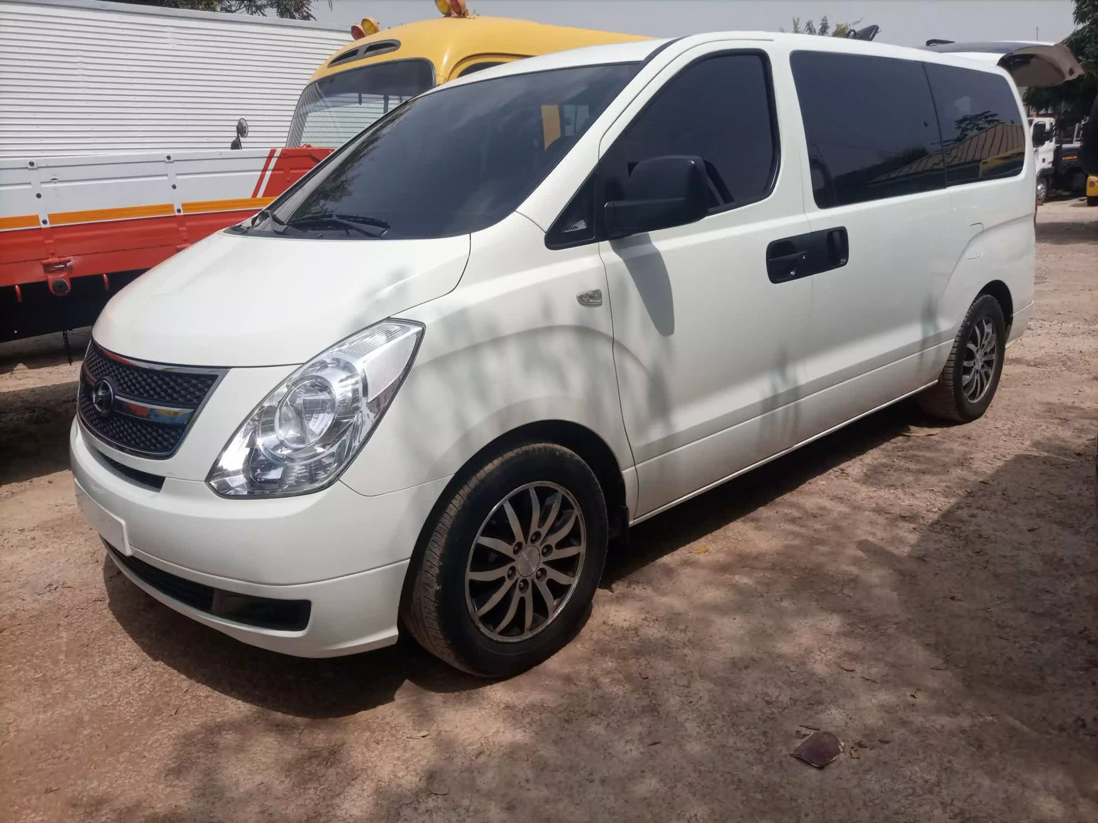 Hyundai Grand starex - 2012