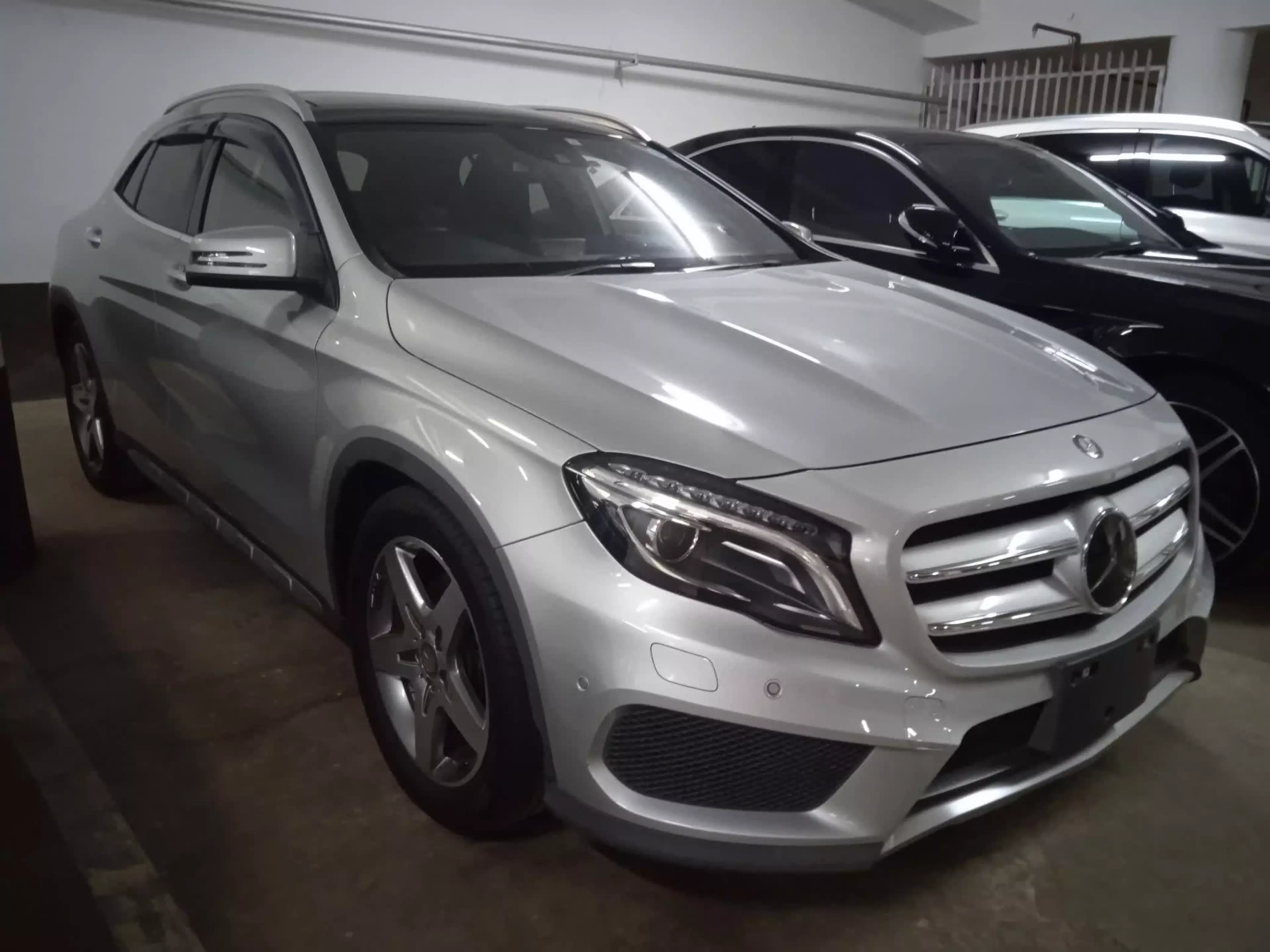 Mercedes-Benz GLA 250 - 2015