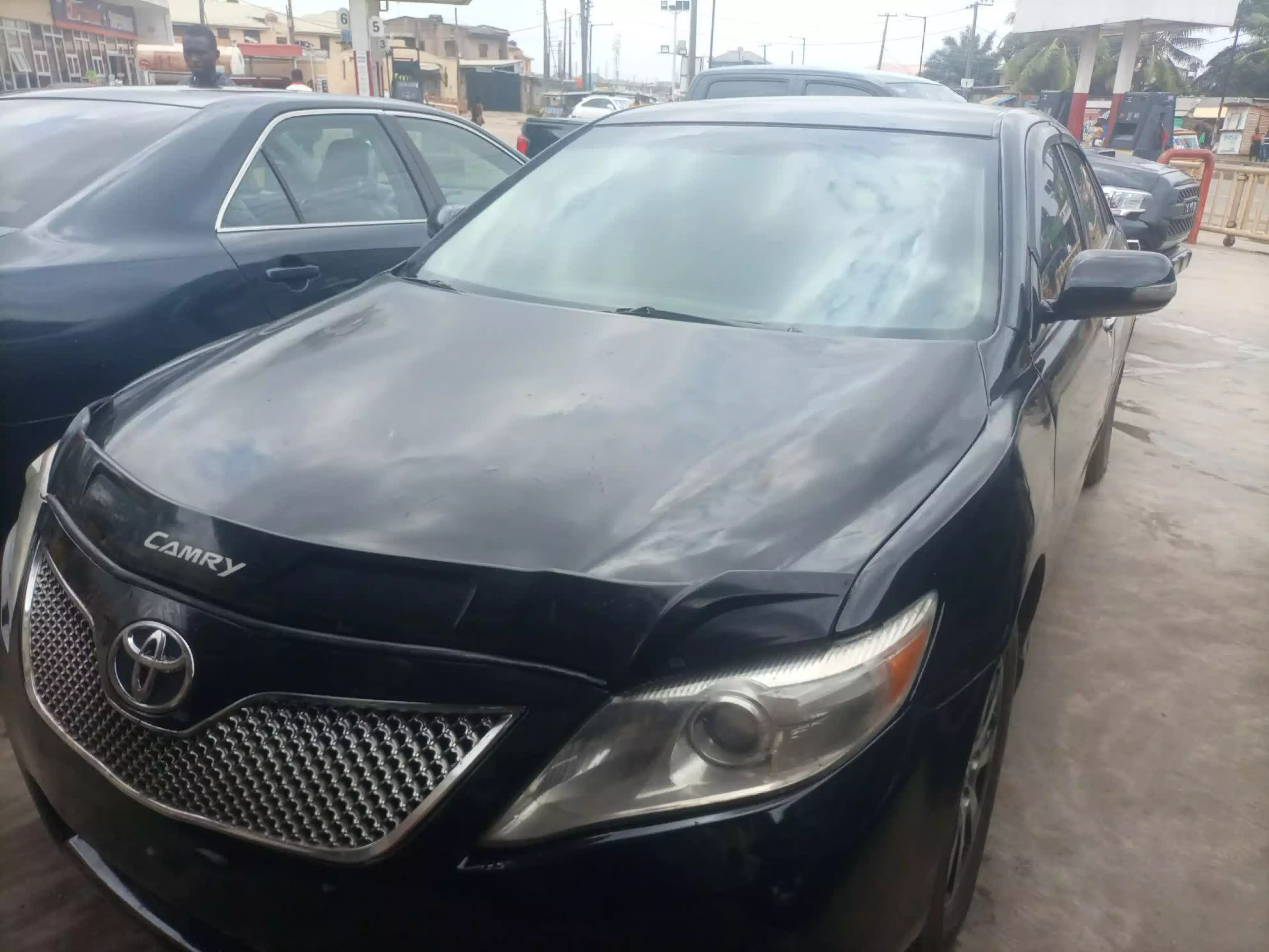 Toyota Camry - 2010