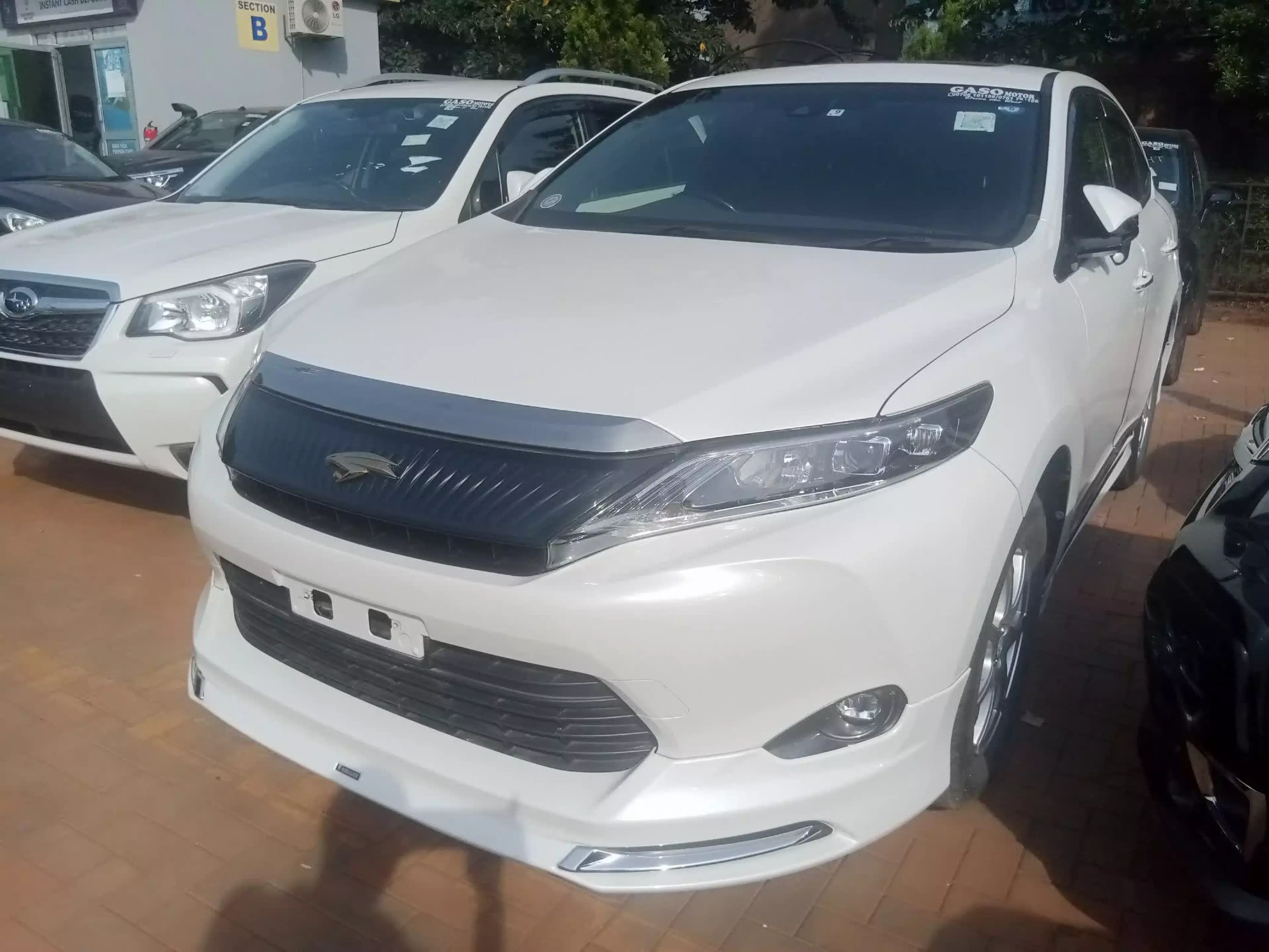 Toyota Harrier - 2014