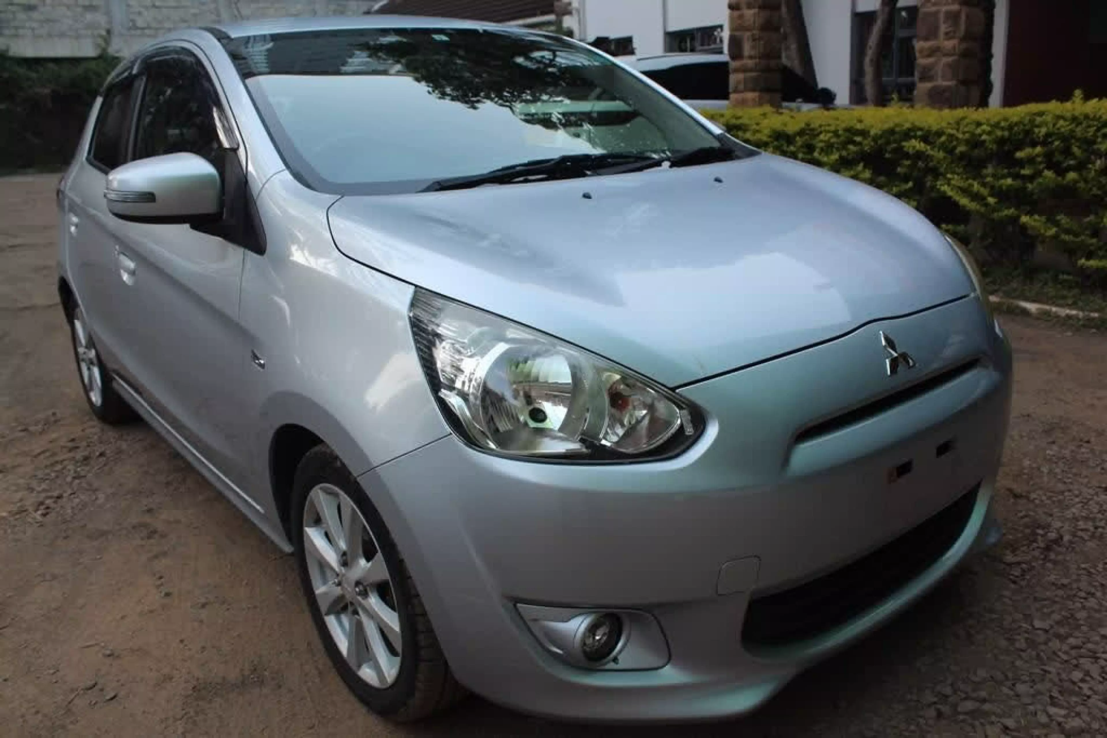 Mitsubishi Mirage - 2015