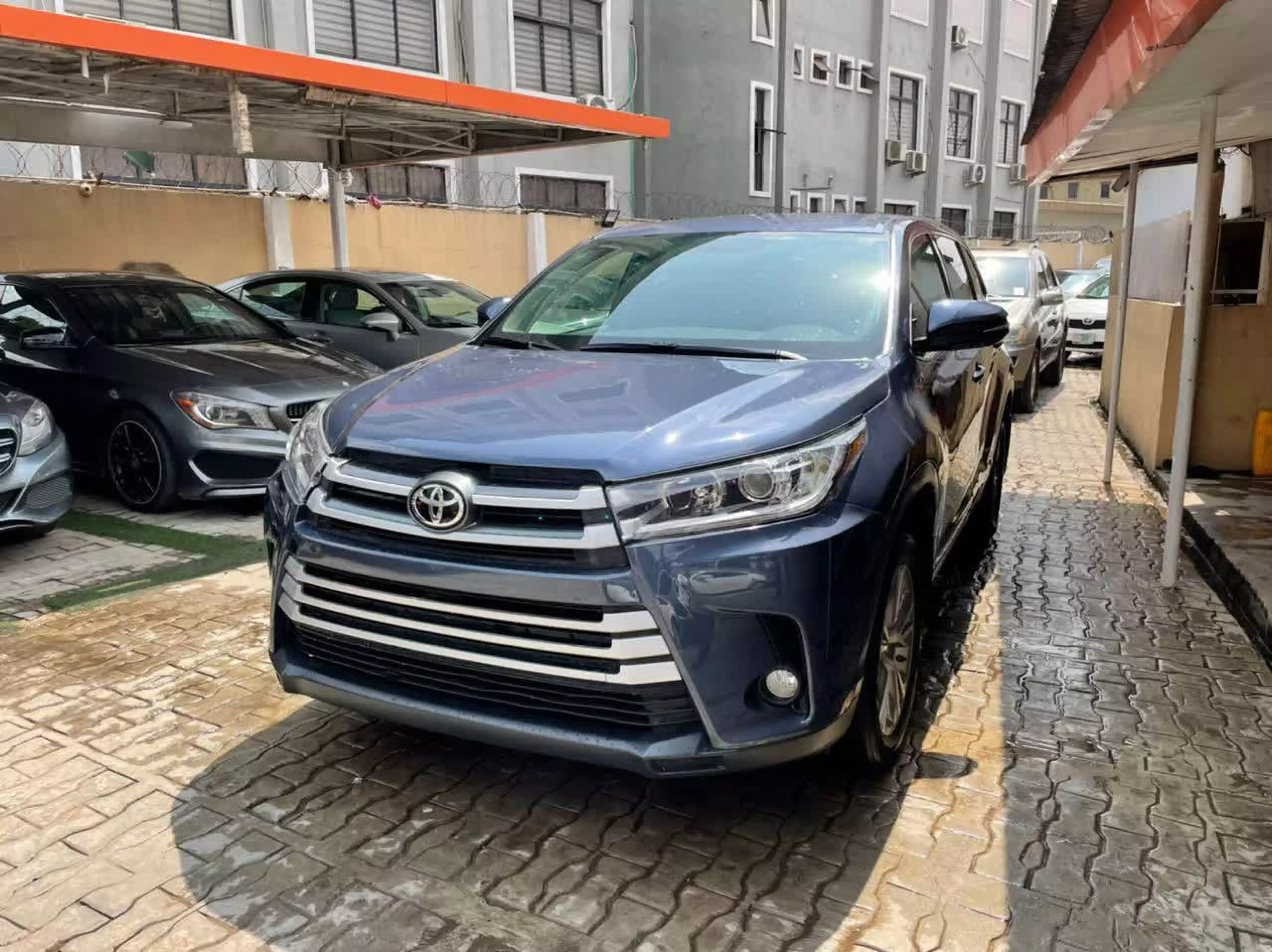 Toyota Highlander - 2014