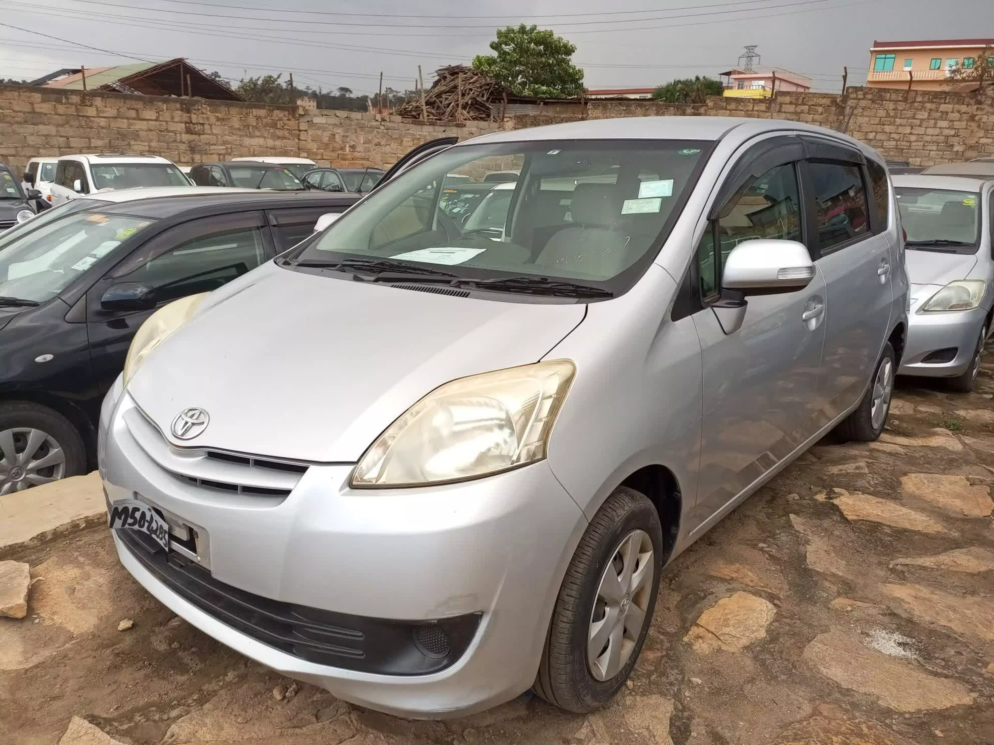 Toyota Passo Sette - 2009