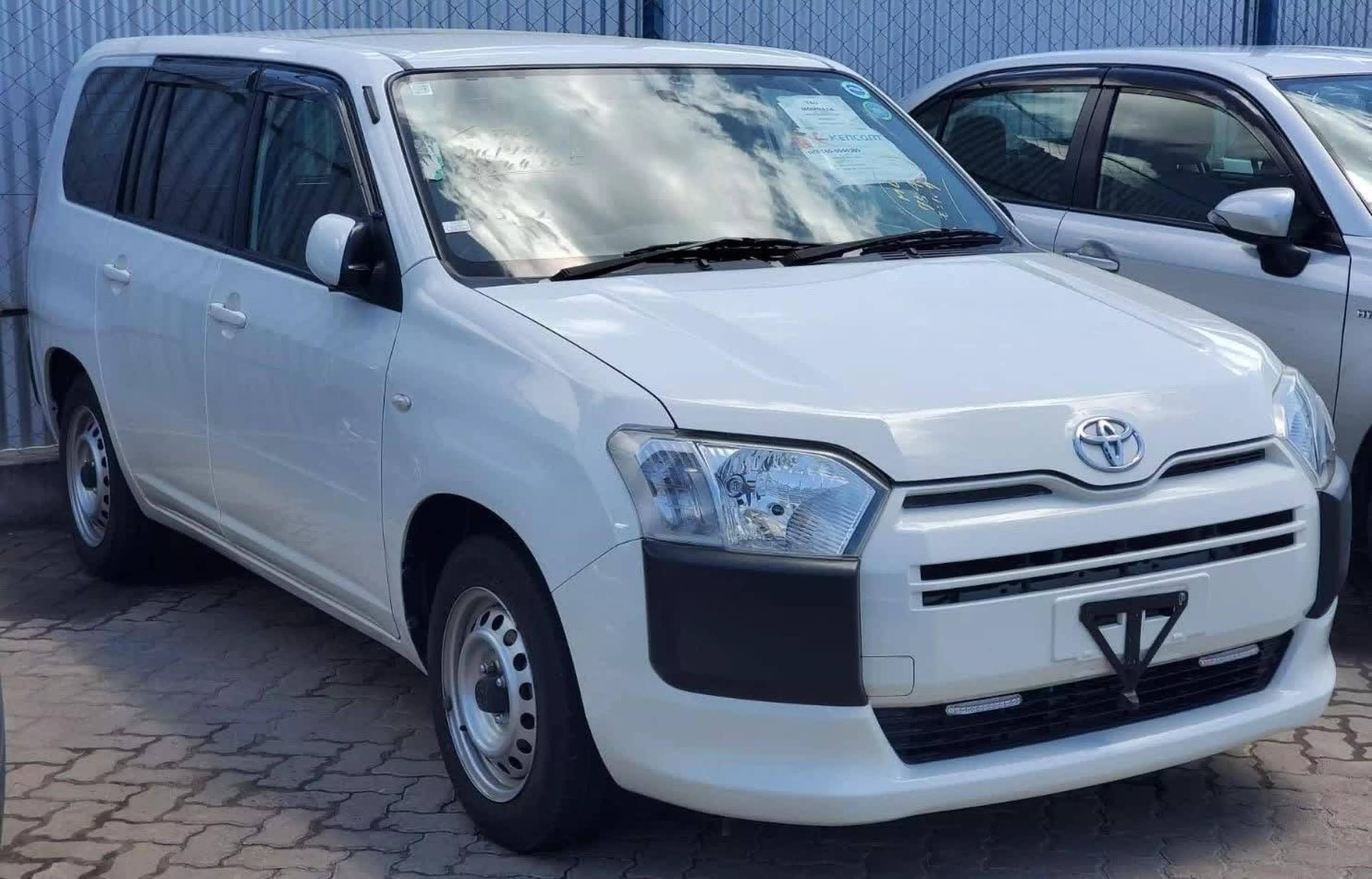 Toyota Probox  - 2016