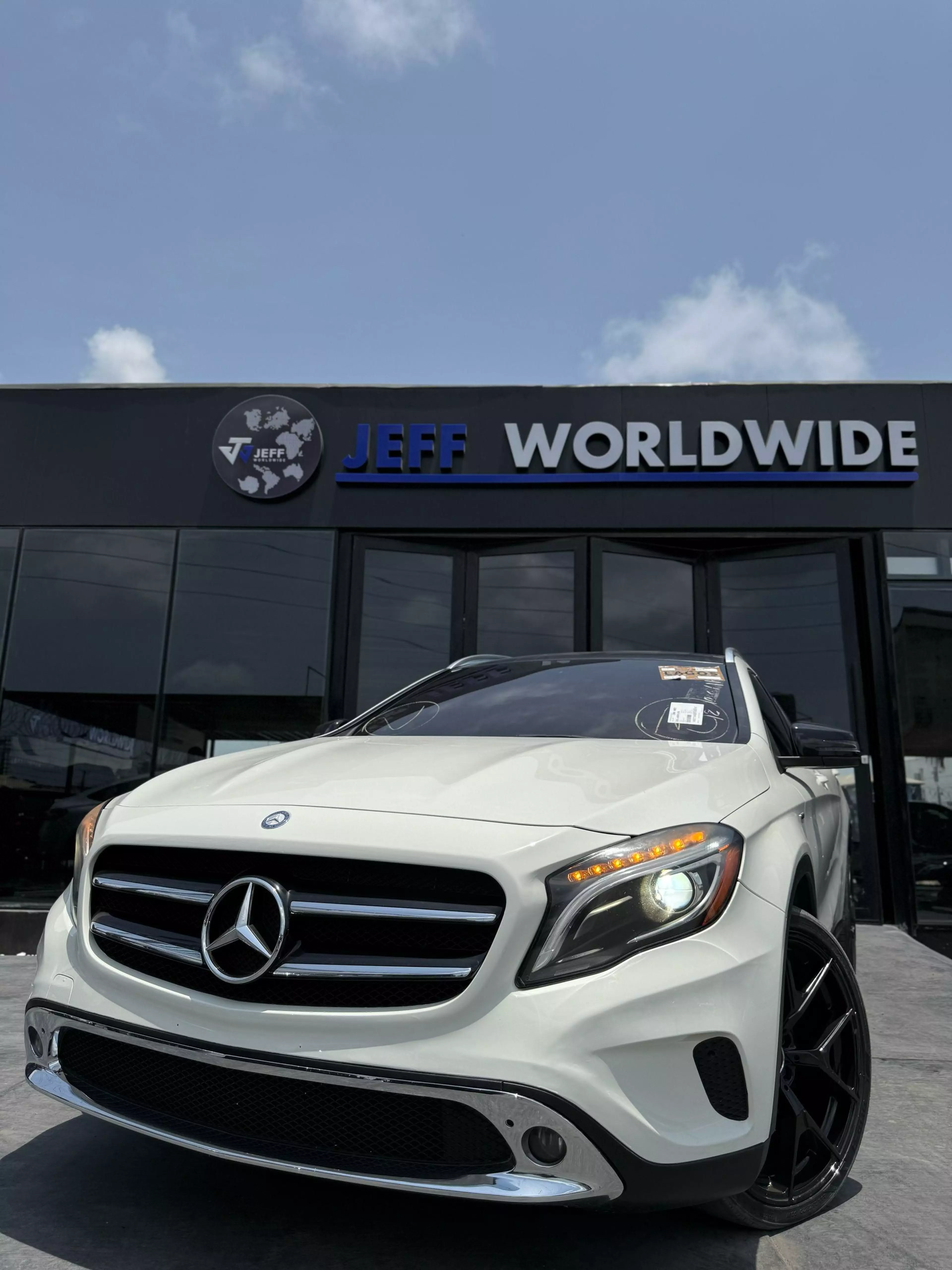 Mercedes-Benz GLA 250 - 2015