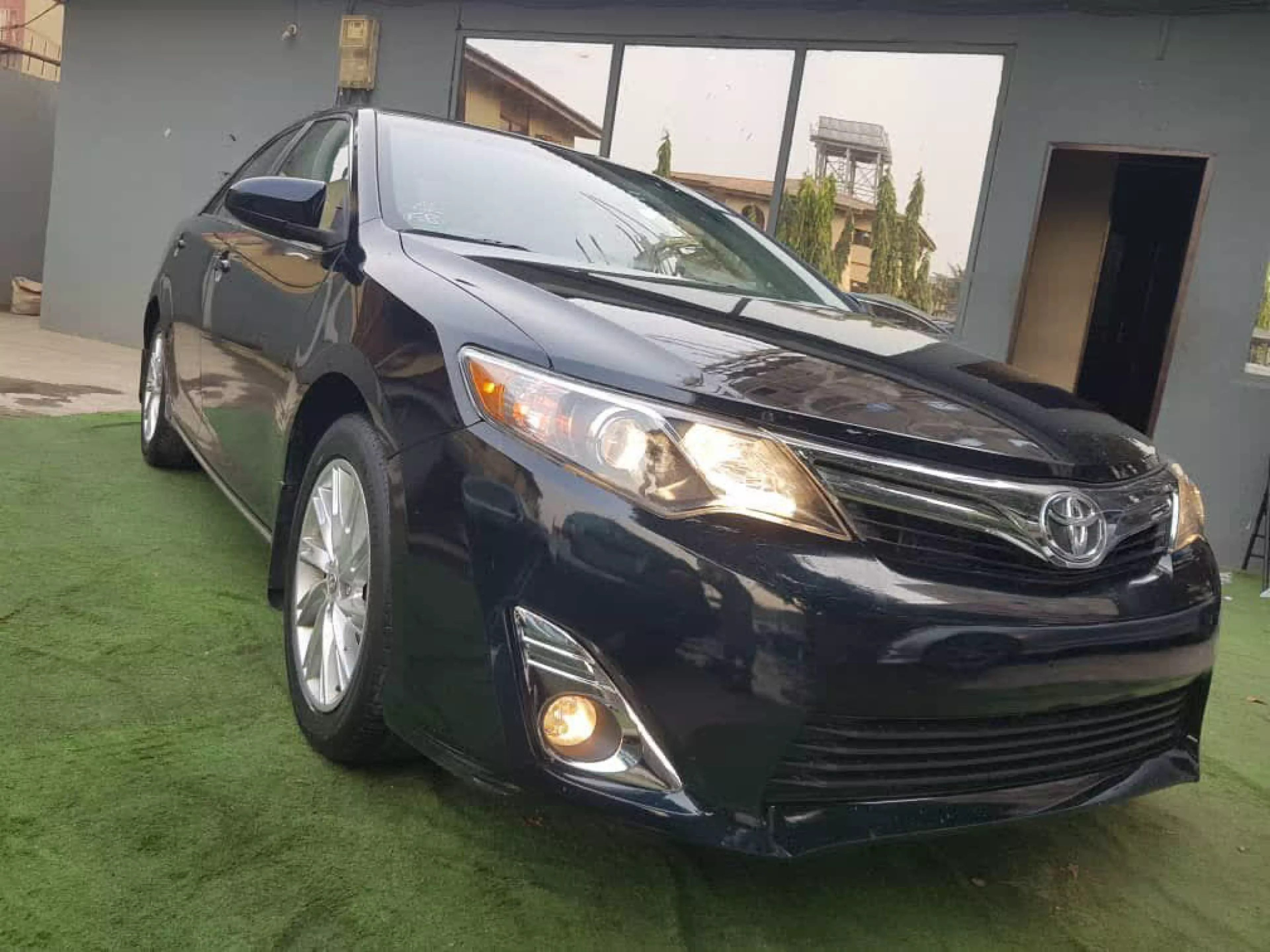 Toyota Camry - 2014