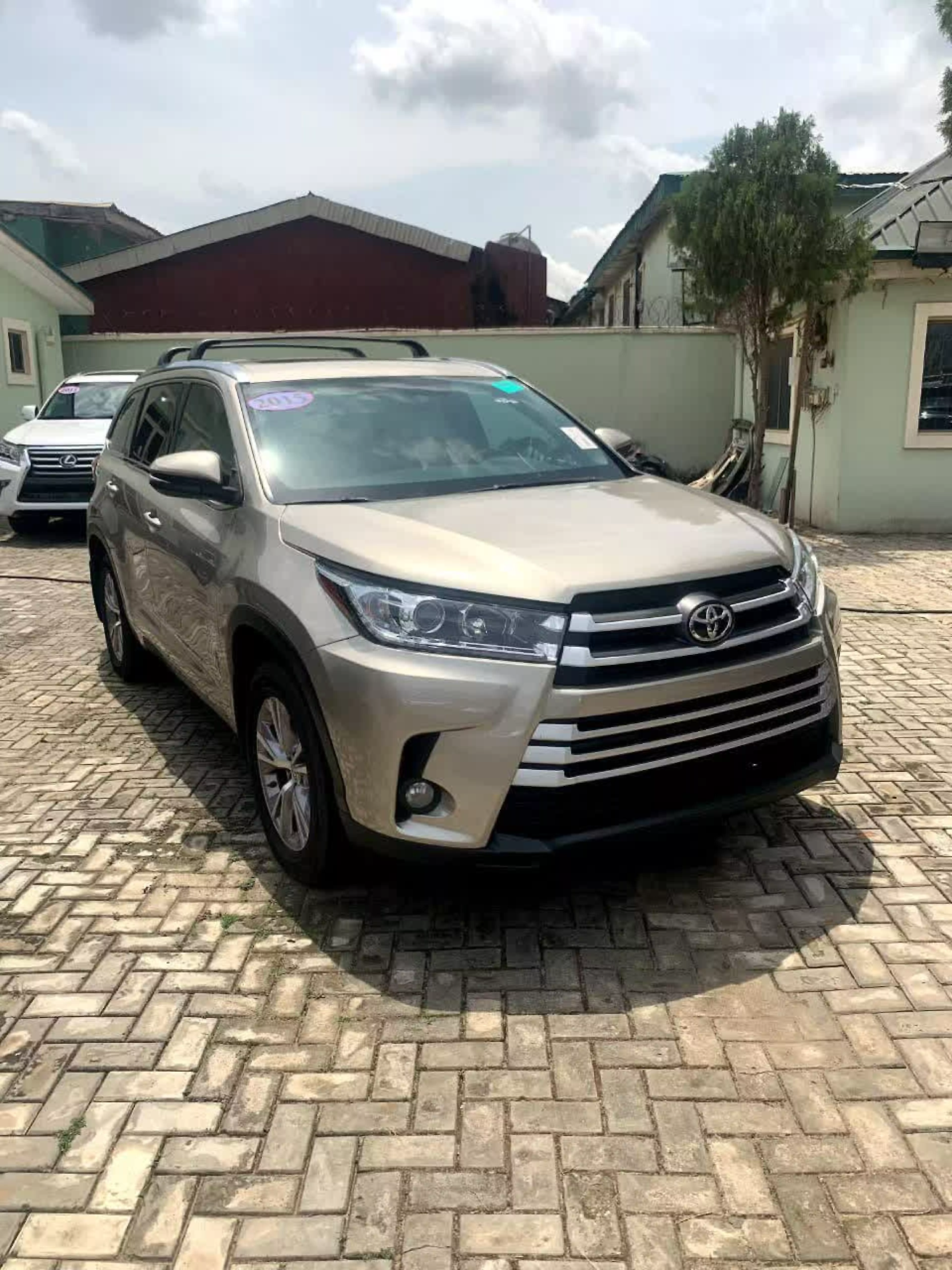 Toyota Highlander - 2015