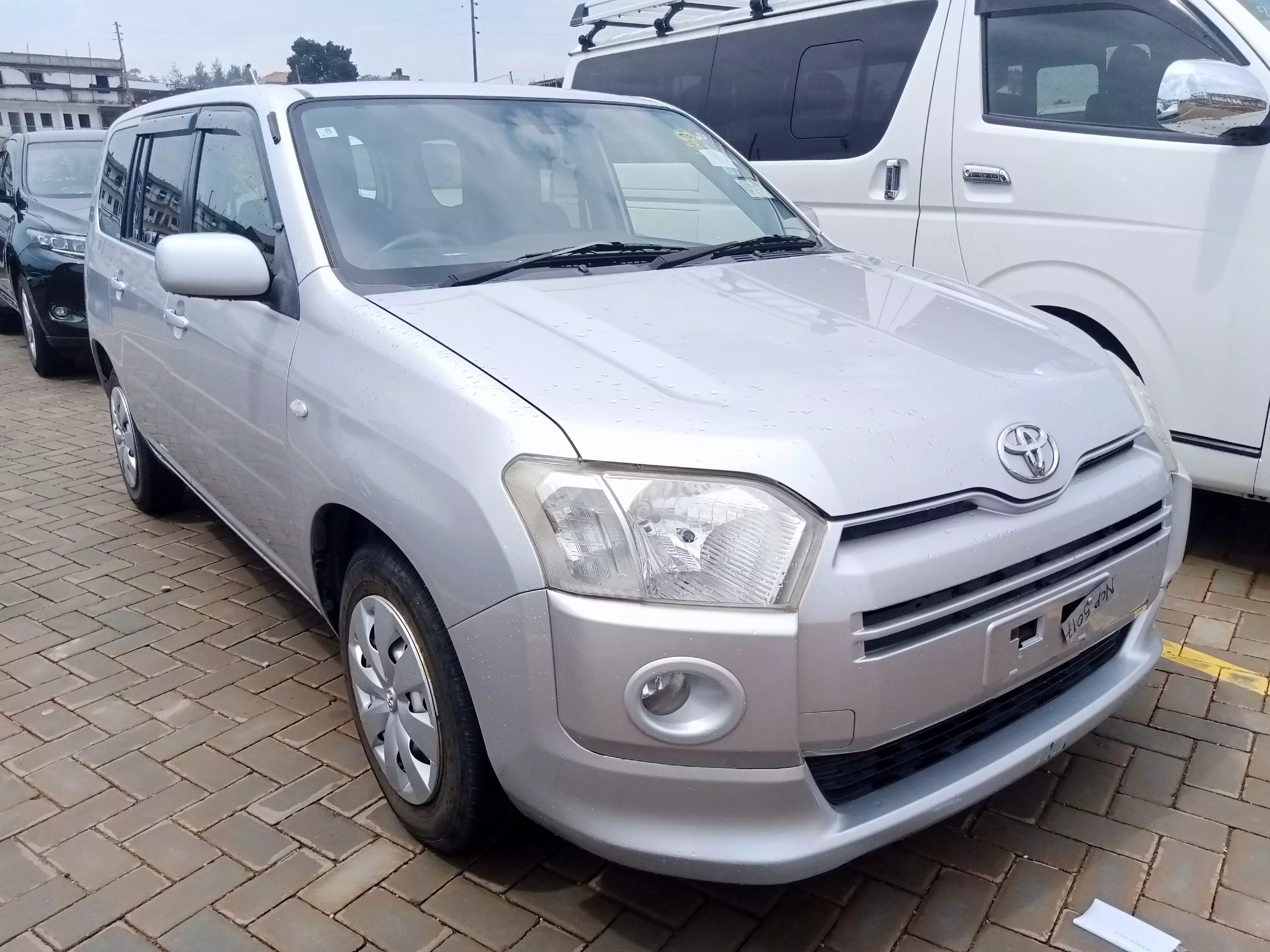 Toyota Succeed  - 2015