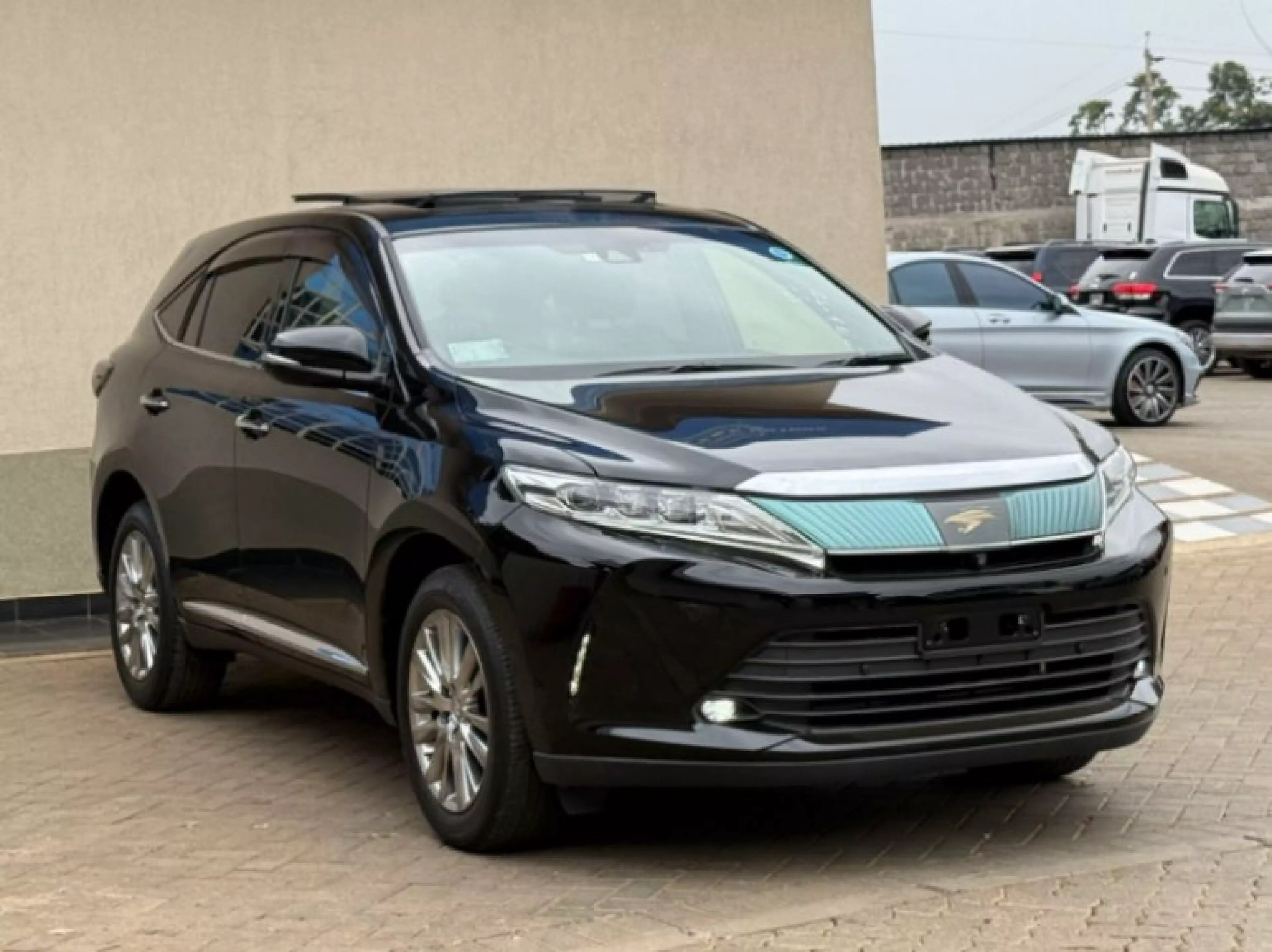 Toyota Harrier - 2018