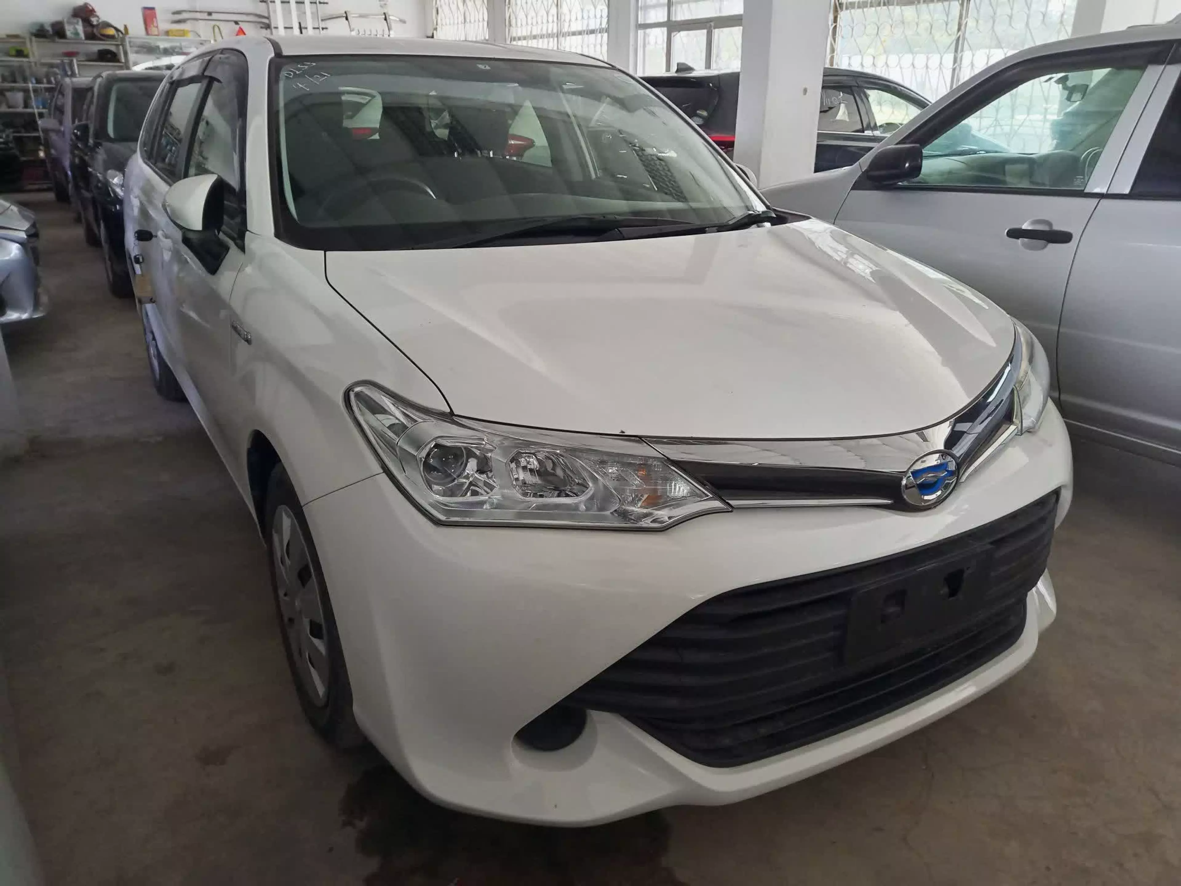 Toyota Fielder hybrid  - 2015