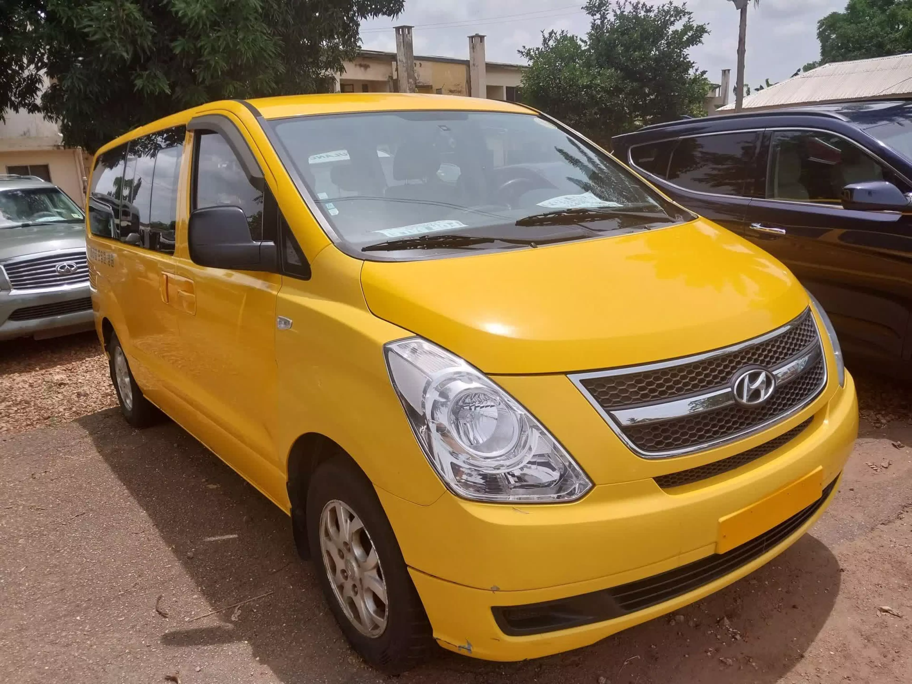 Hyundai H-1 Starex   - 2014