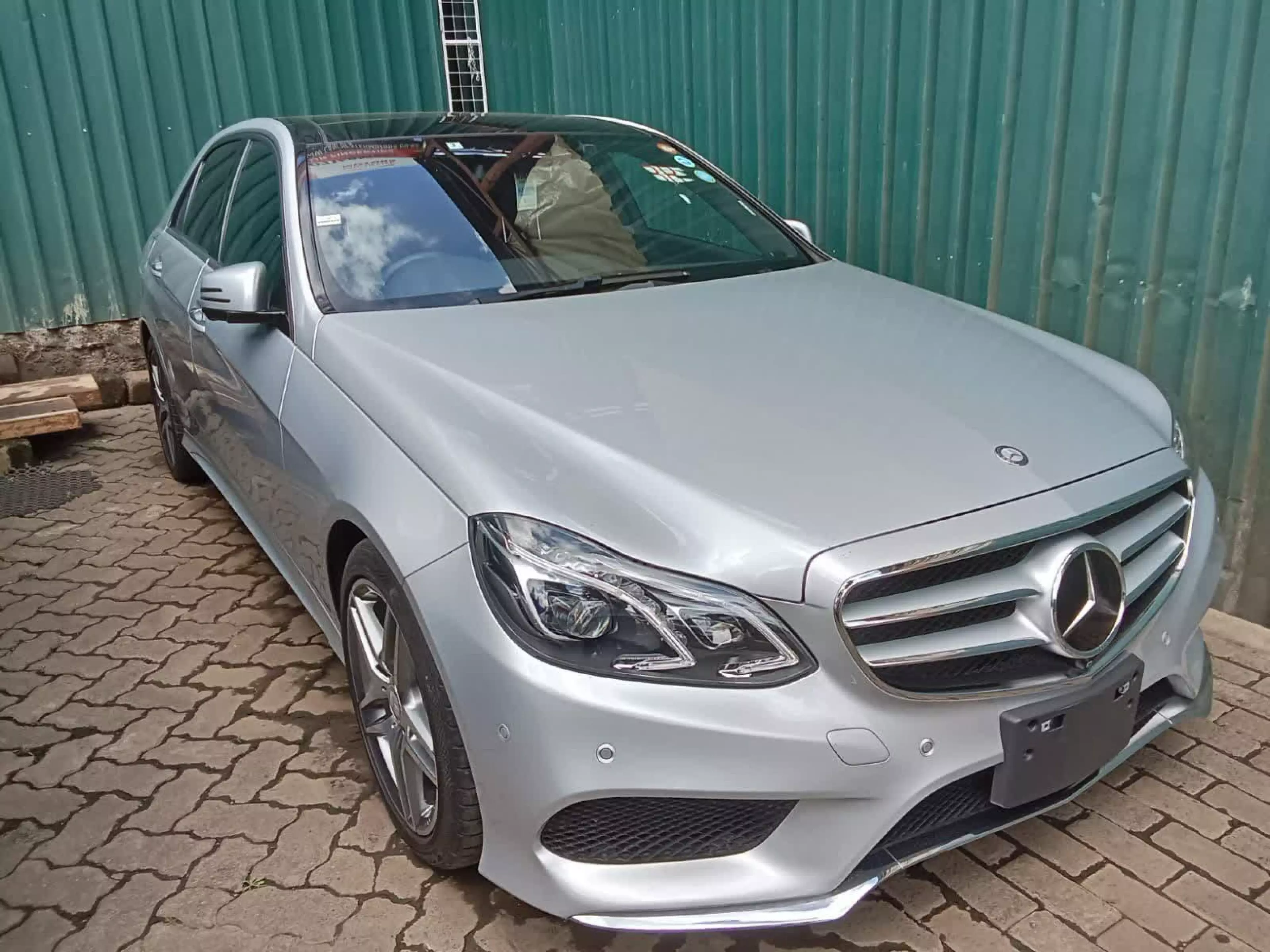 Mercedes-Benz E 250 - 2016