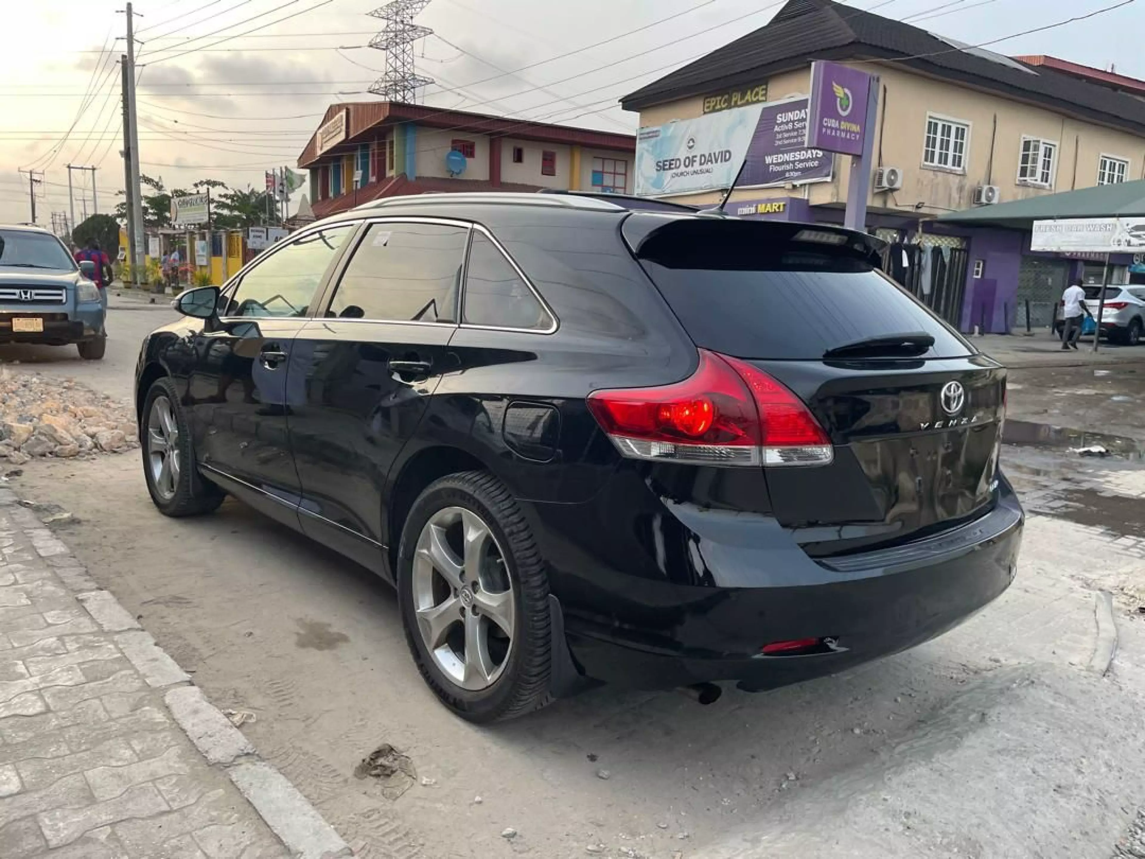 Toyota Venza   - 2013