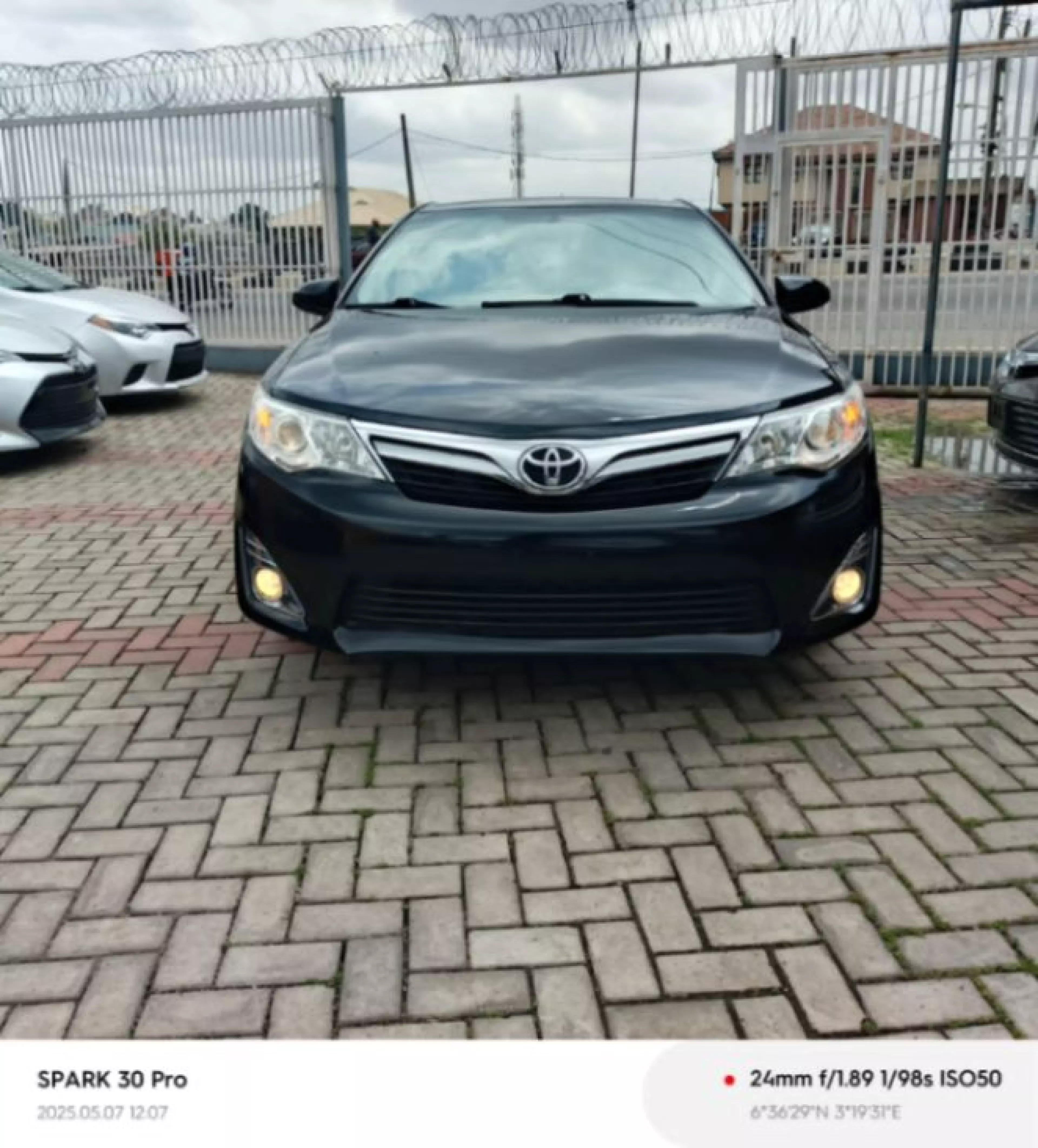 Toyota Camry - 2012
