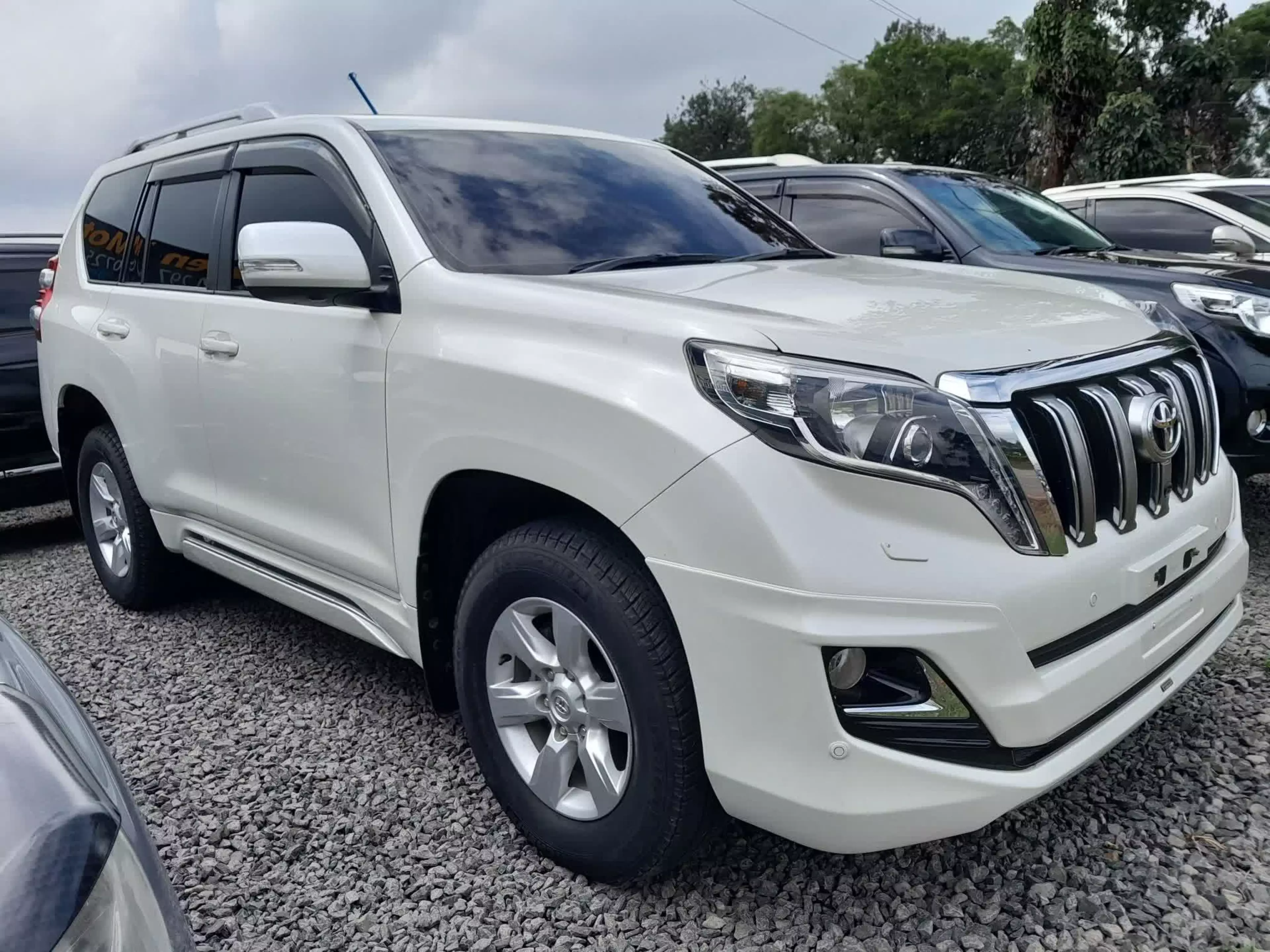 Toyota Landcruiser prado TX - 2015