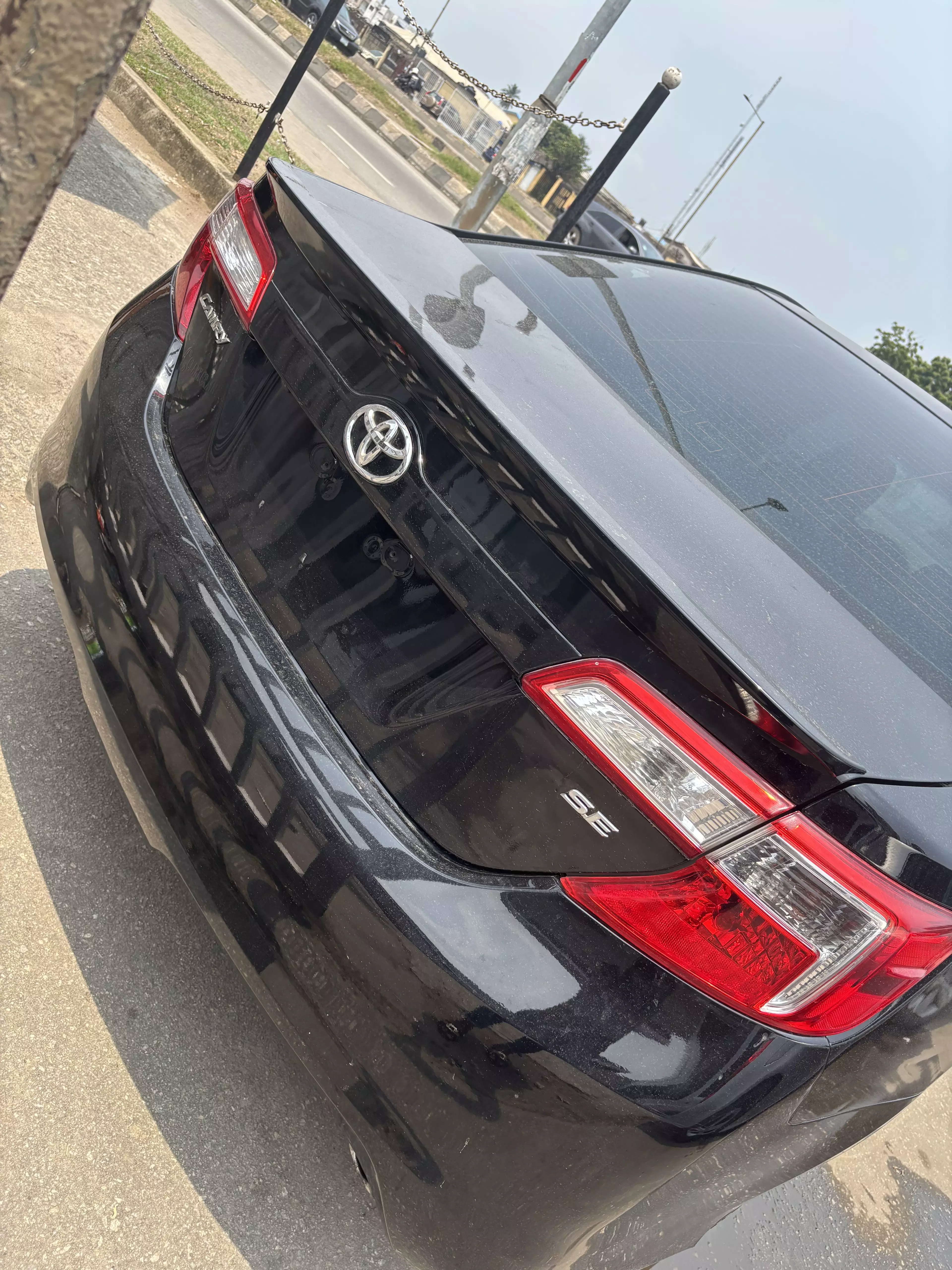 Toyota Camry   - 2014