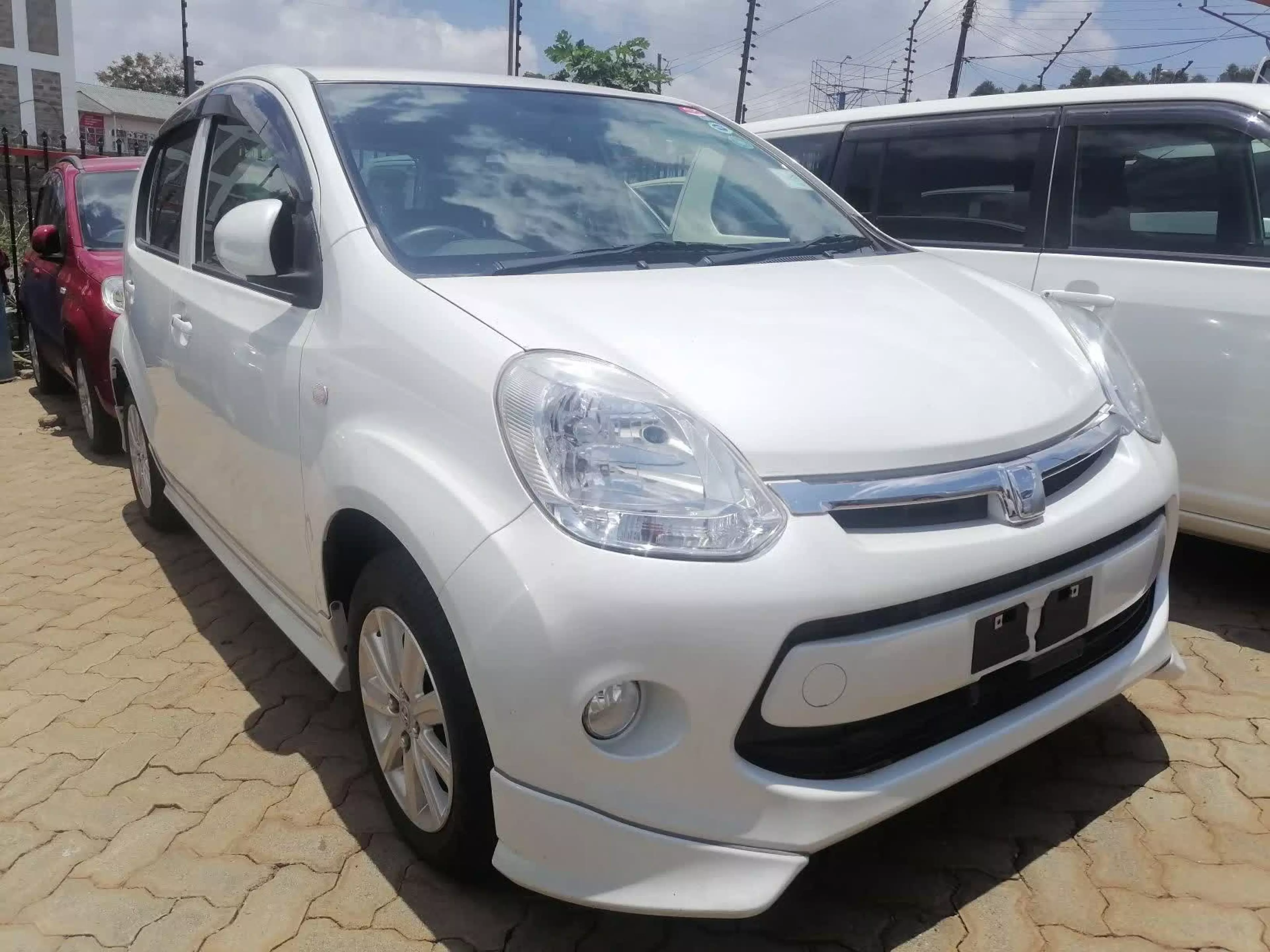 Toyota Passo - 2016