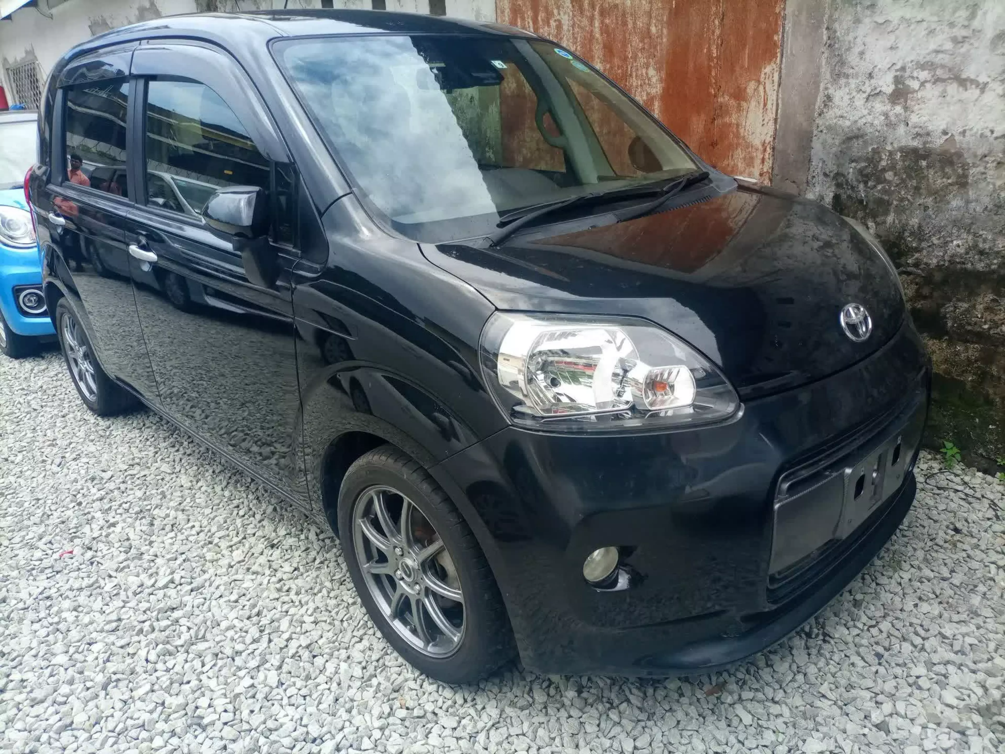 Toyota Porte - 2016