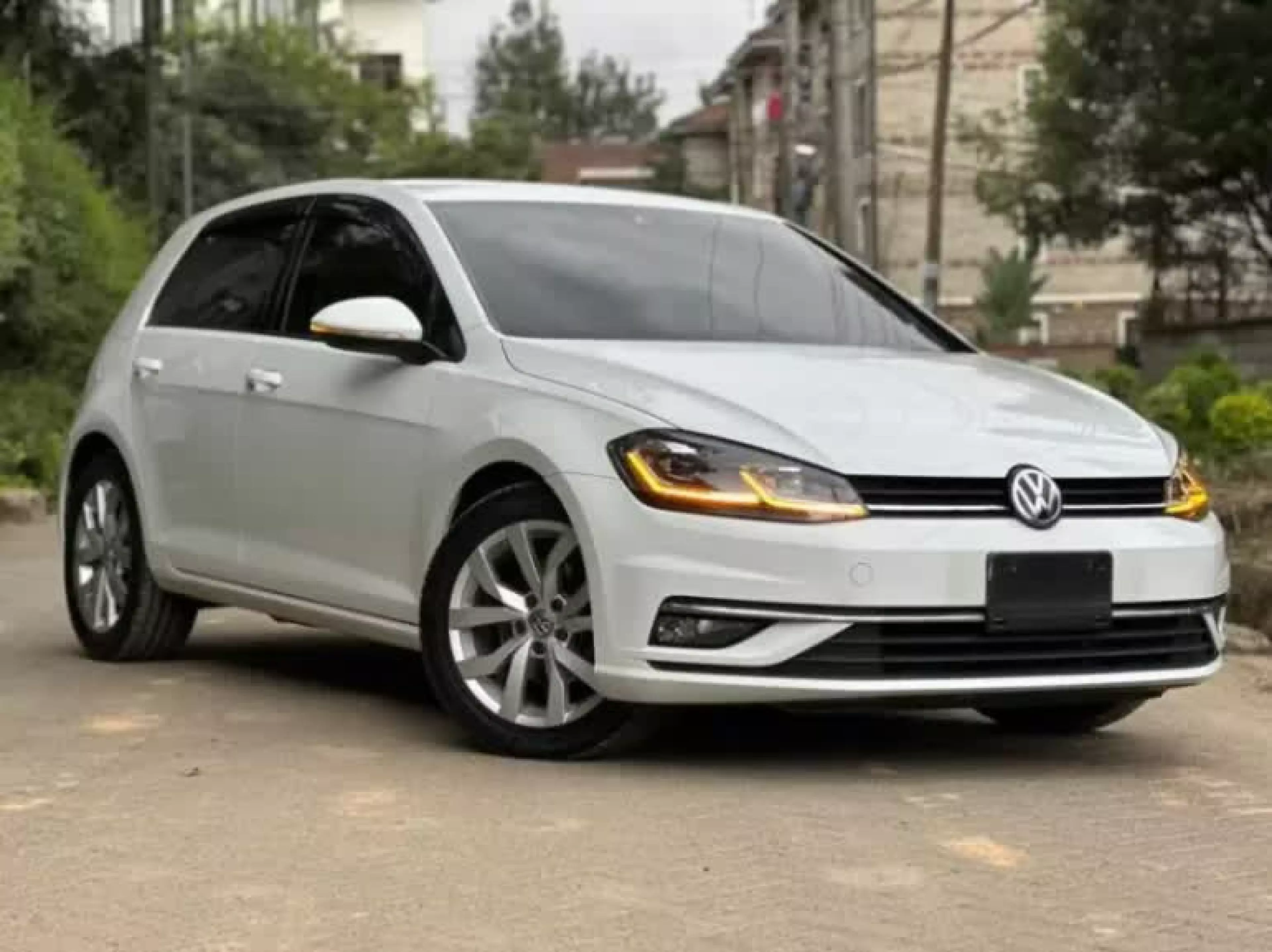 Volkswagen Golf - 2016