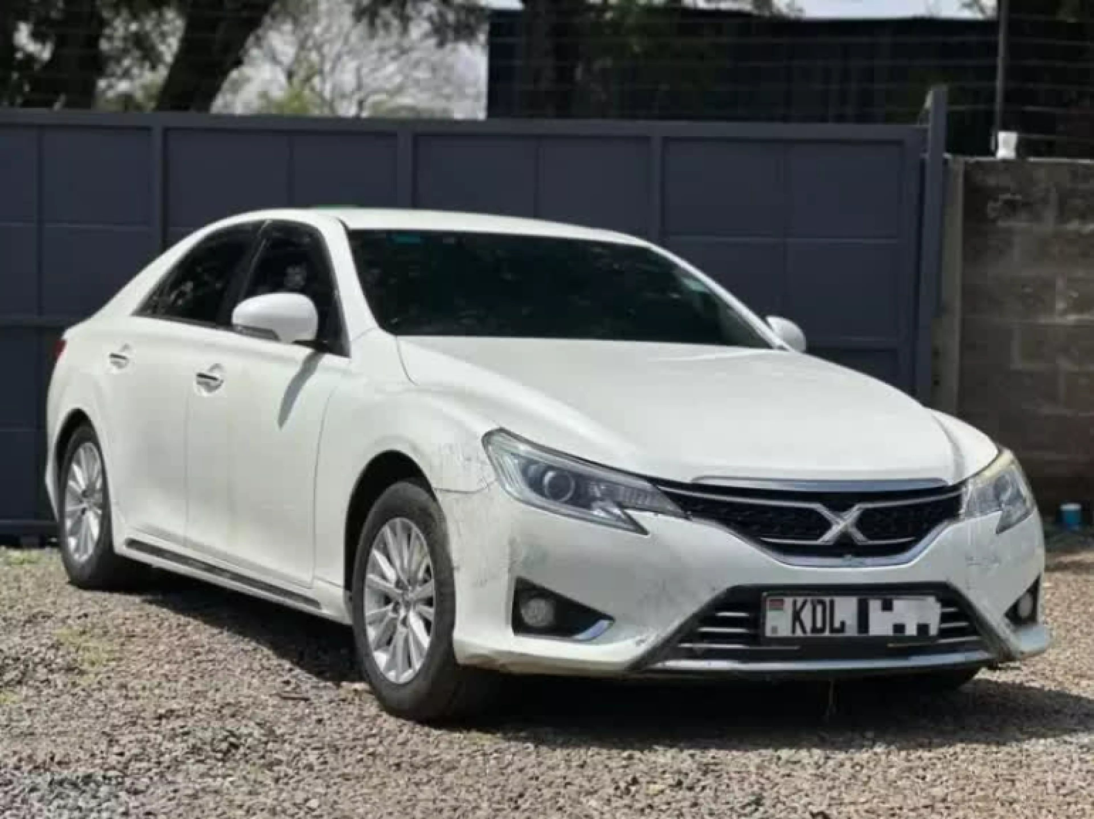 Toyota Mark X - 2016