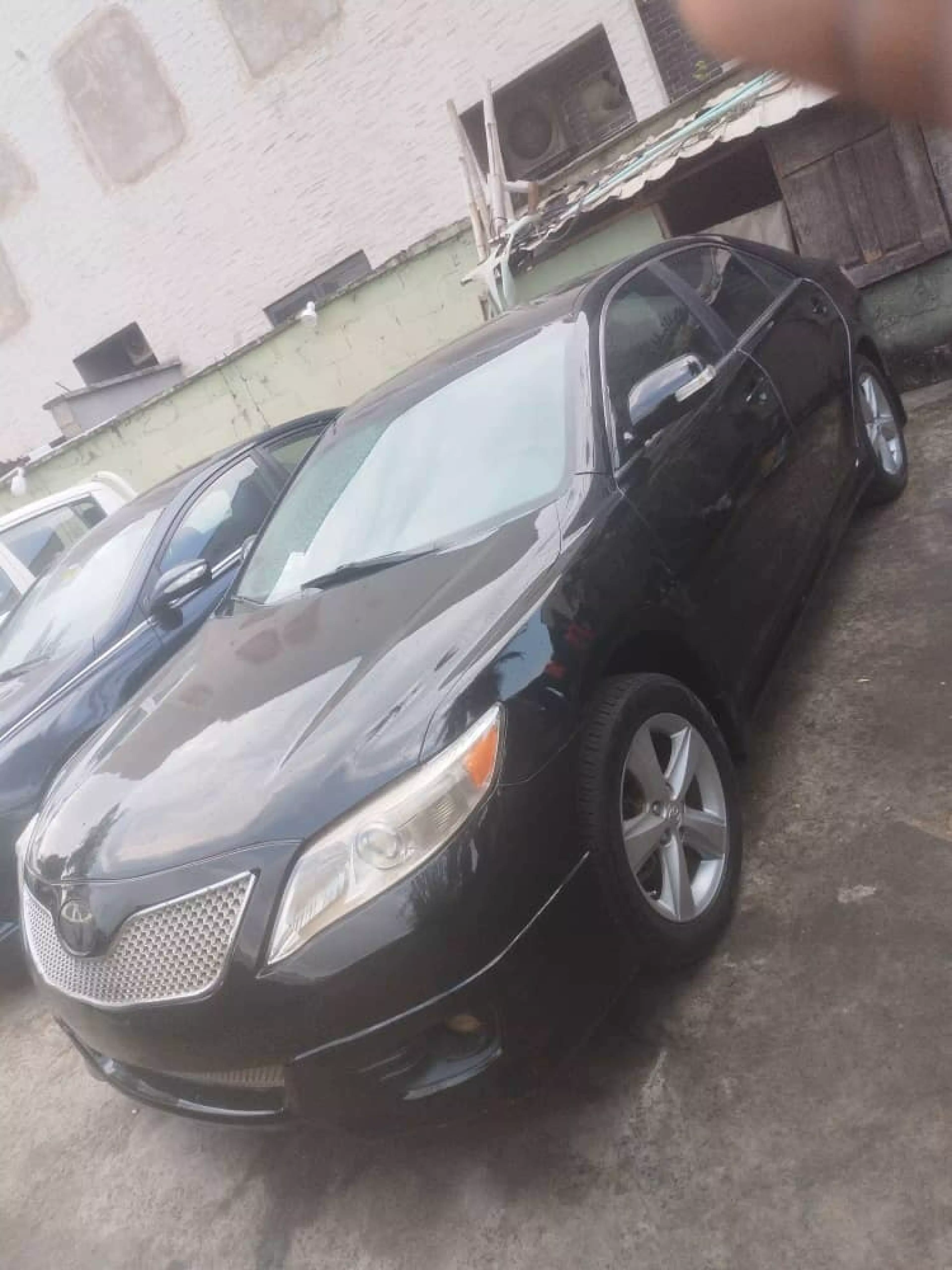 Toyota Camry   - 2009