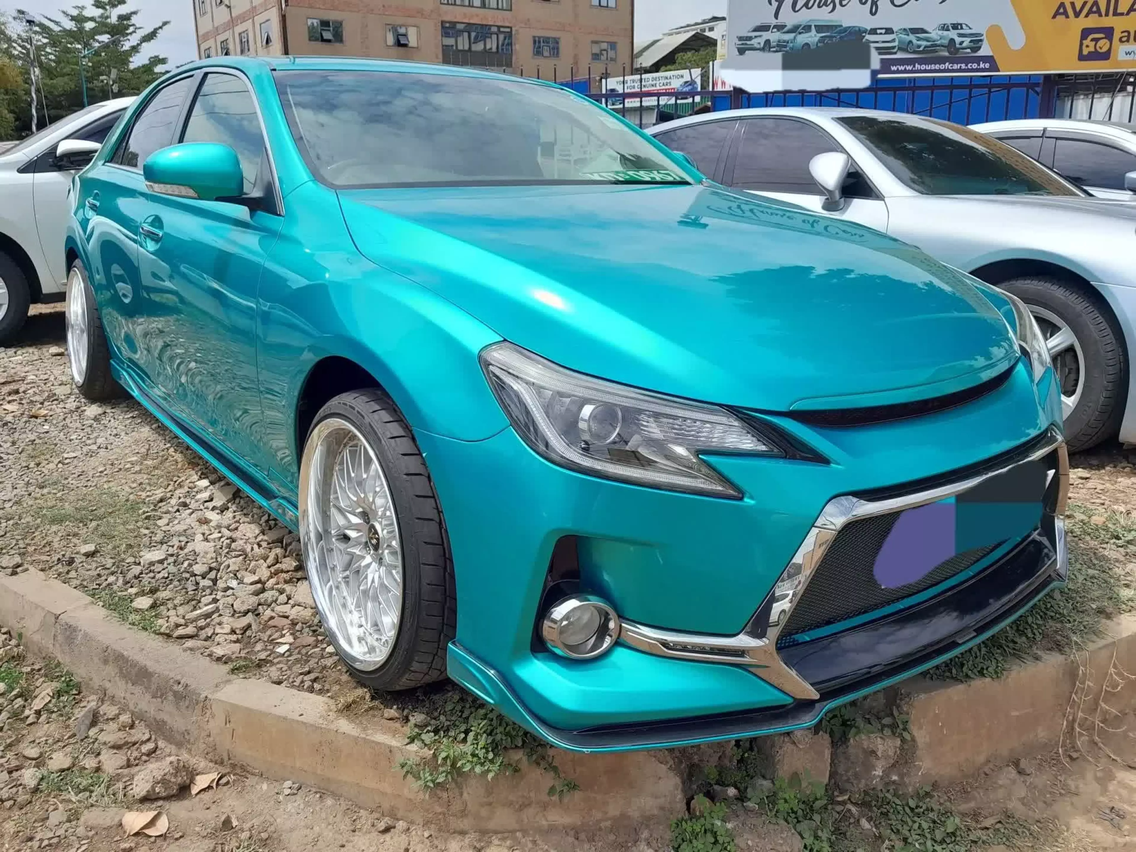 Toyota Mark X - 2016