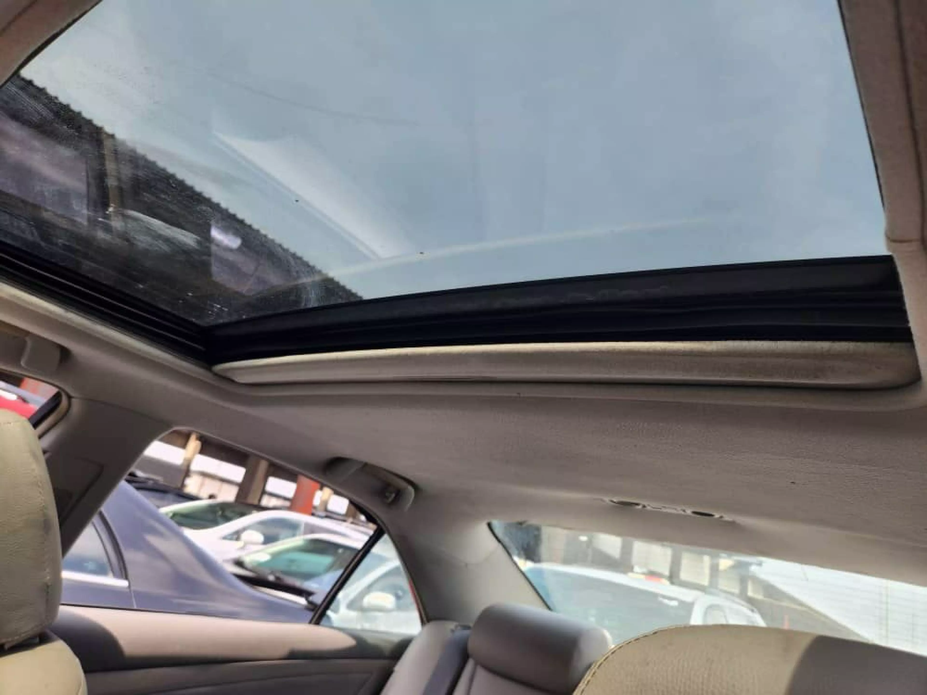 Toyota Camry   - 2009