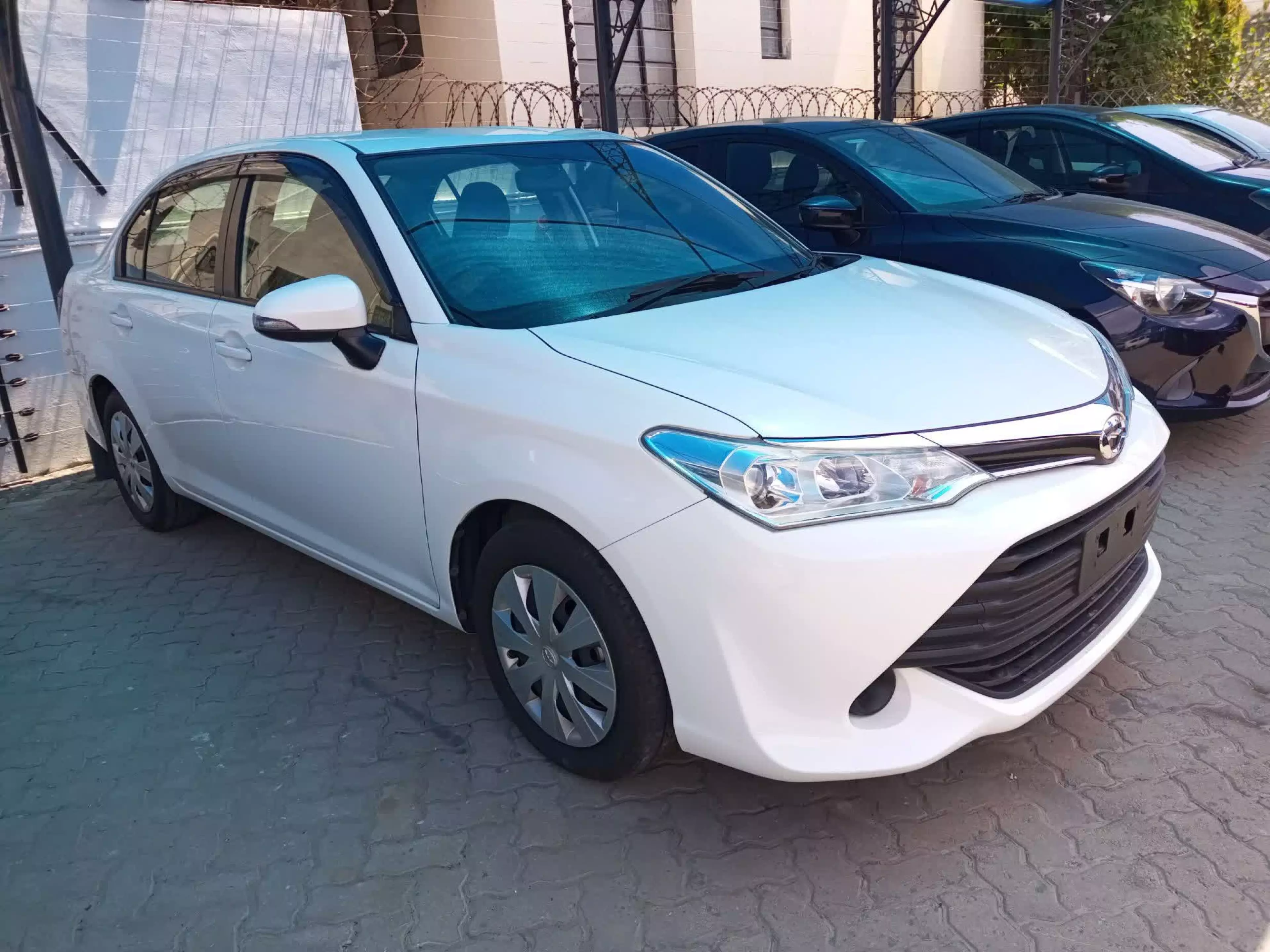 Toyota Axio  - 2015