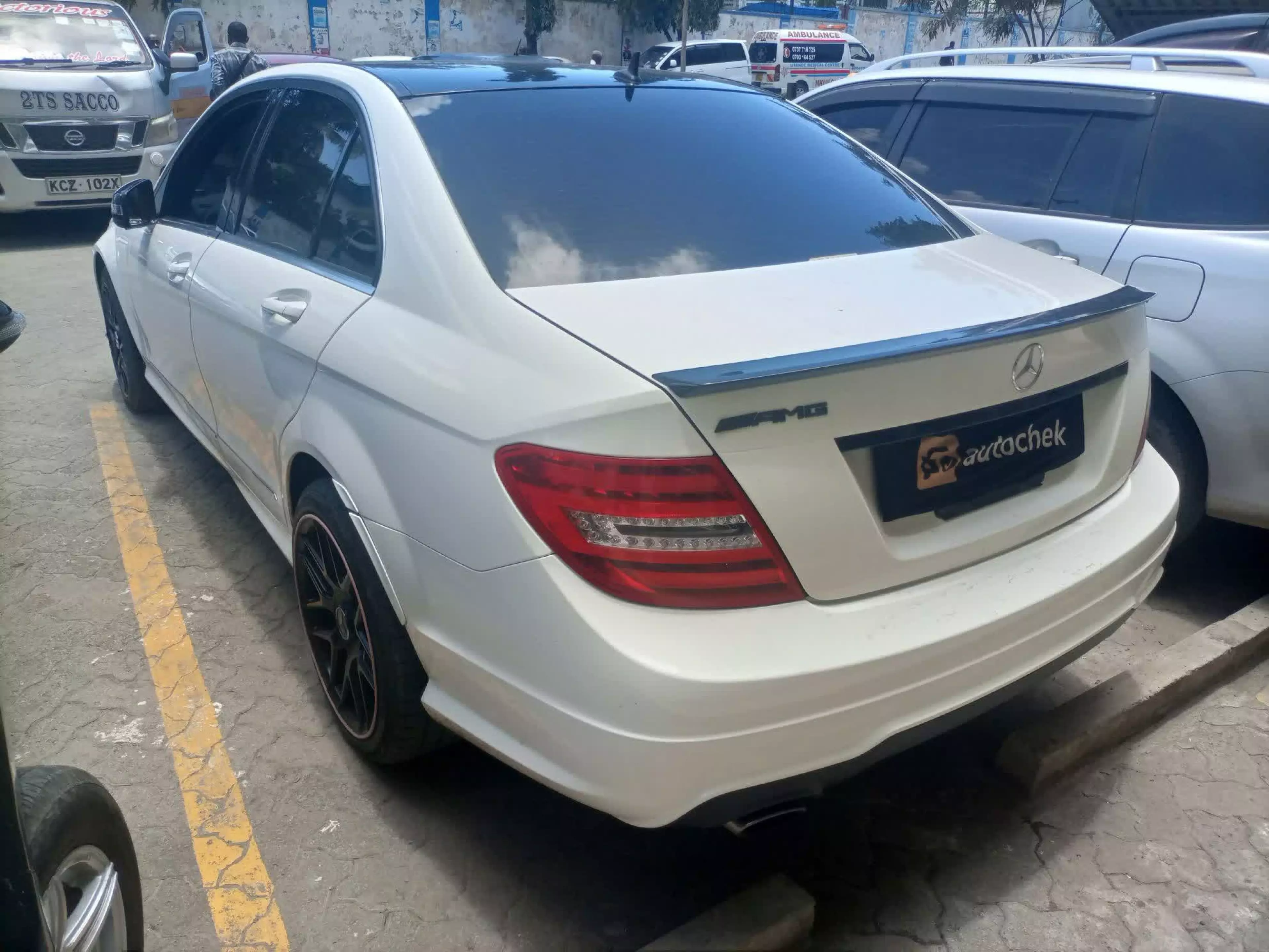 Mercedes-Benz C 200 - 2013